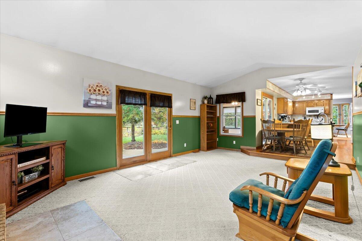 2794 Waling Woods Drive Property Photo 15