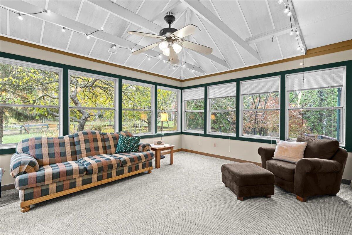 2794 Waling Woods Drive Property Photo 16