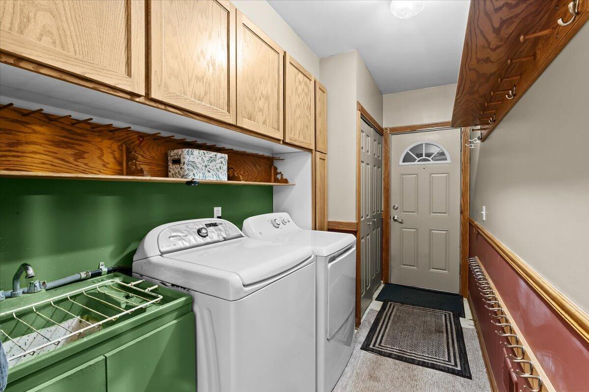 2794 Waling Woods Drive Property Photo 18