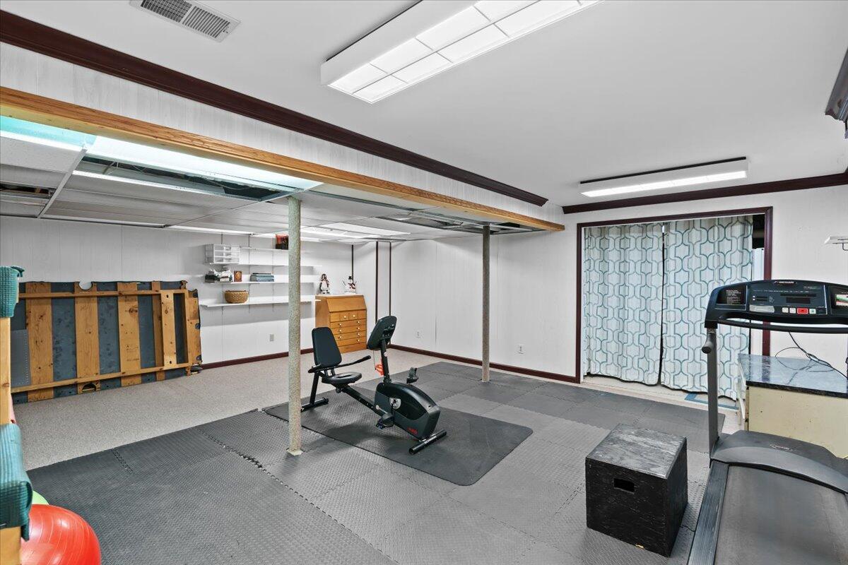 2794 Waling Woods Drive Property Photo 28