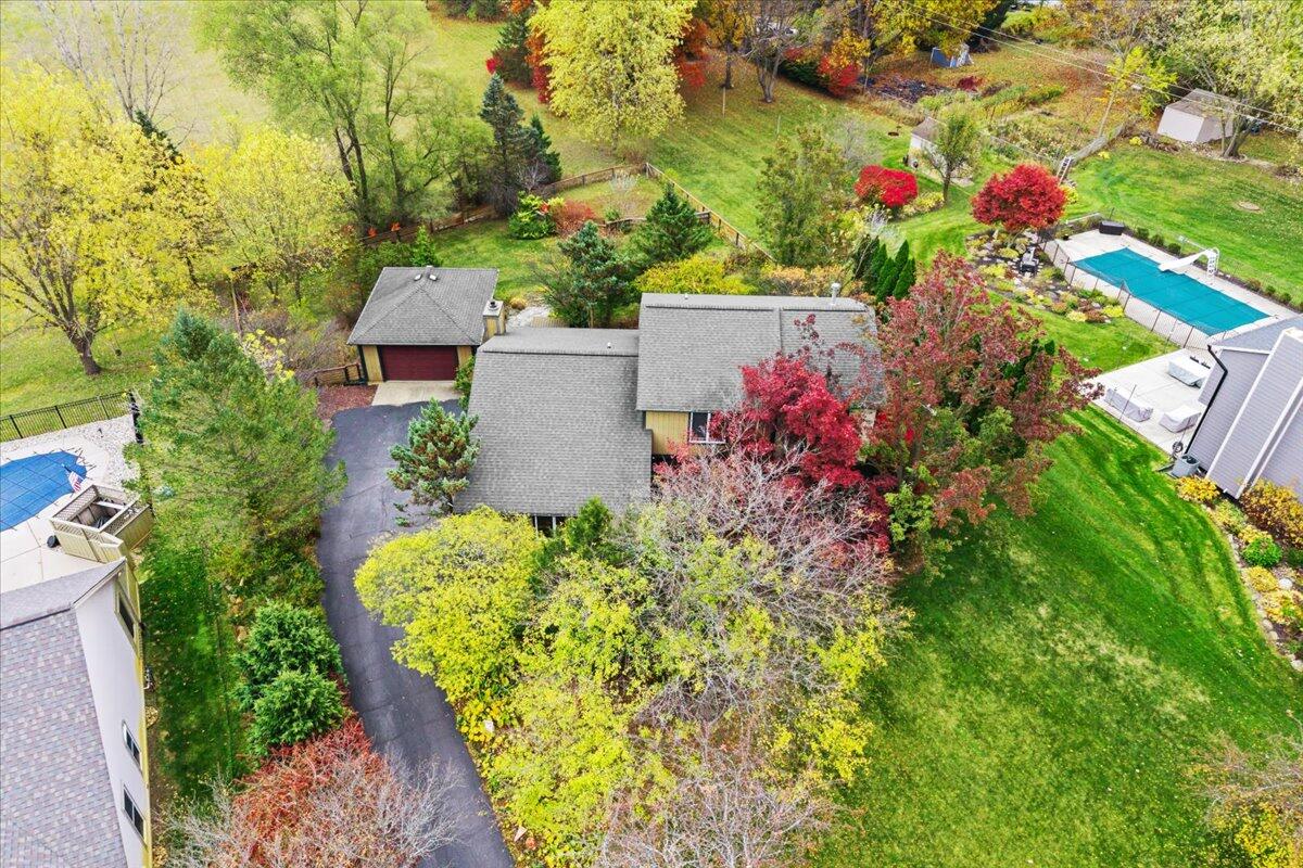 2794 Waling Woods Drive Property Photo 38