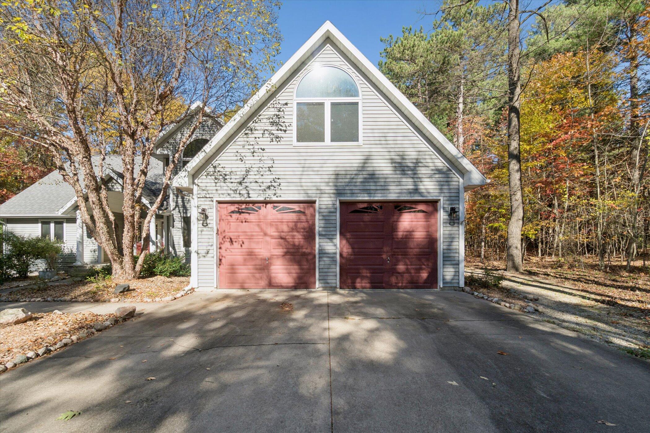 2335 Forest Trail Circle Property Photo 64