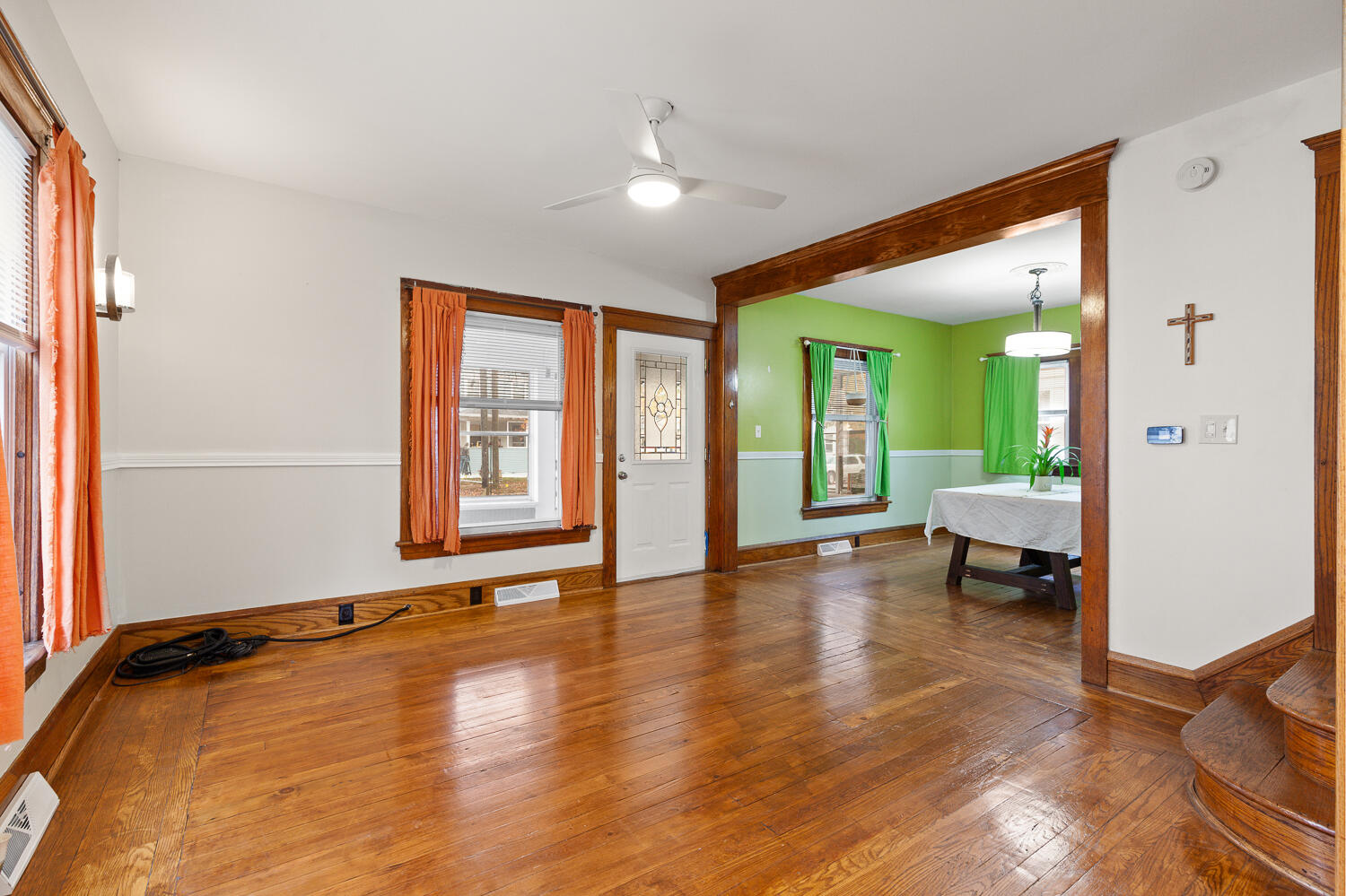 738 W Franklin Street Property Photo 8