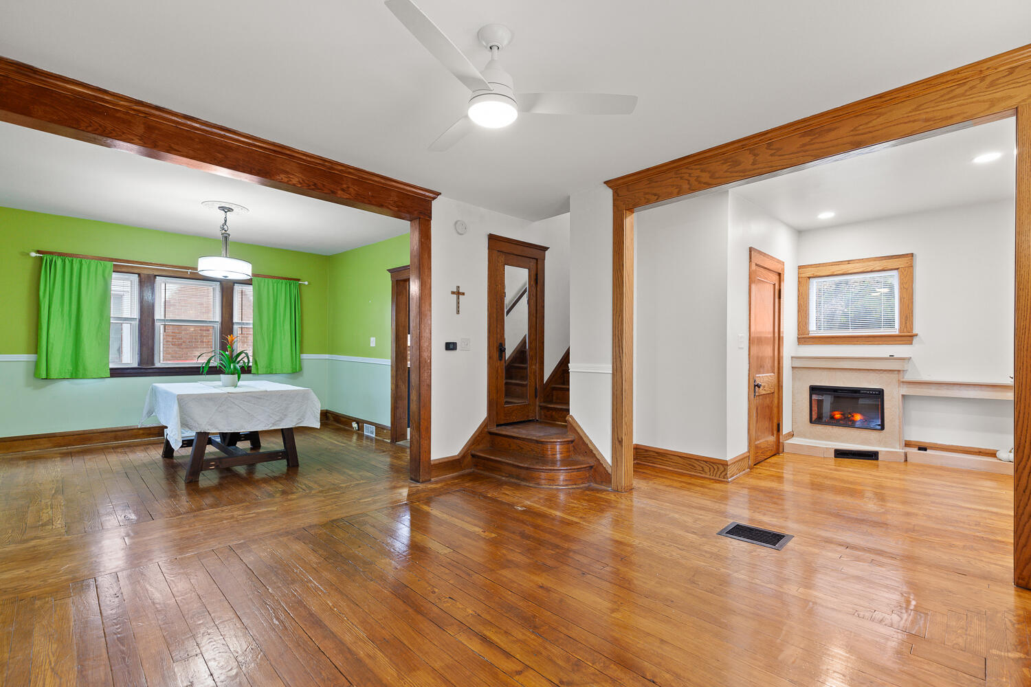 738 W Franklin Street Property Photo 9