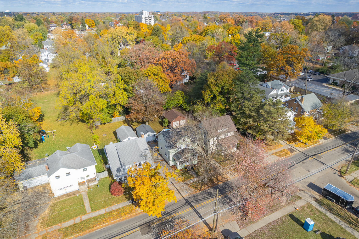 738 W Franklin Street Property Photo 45