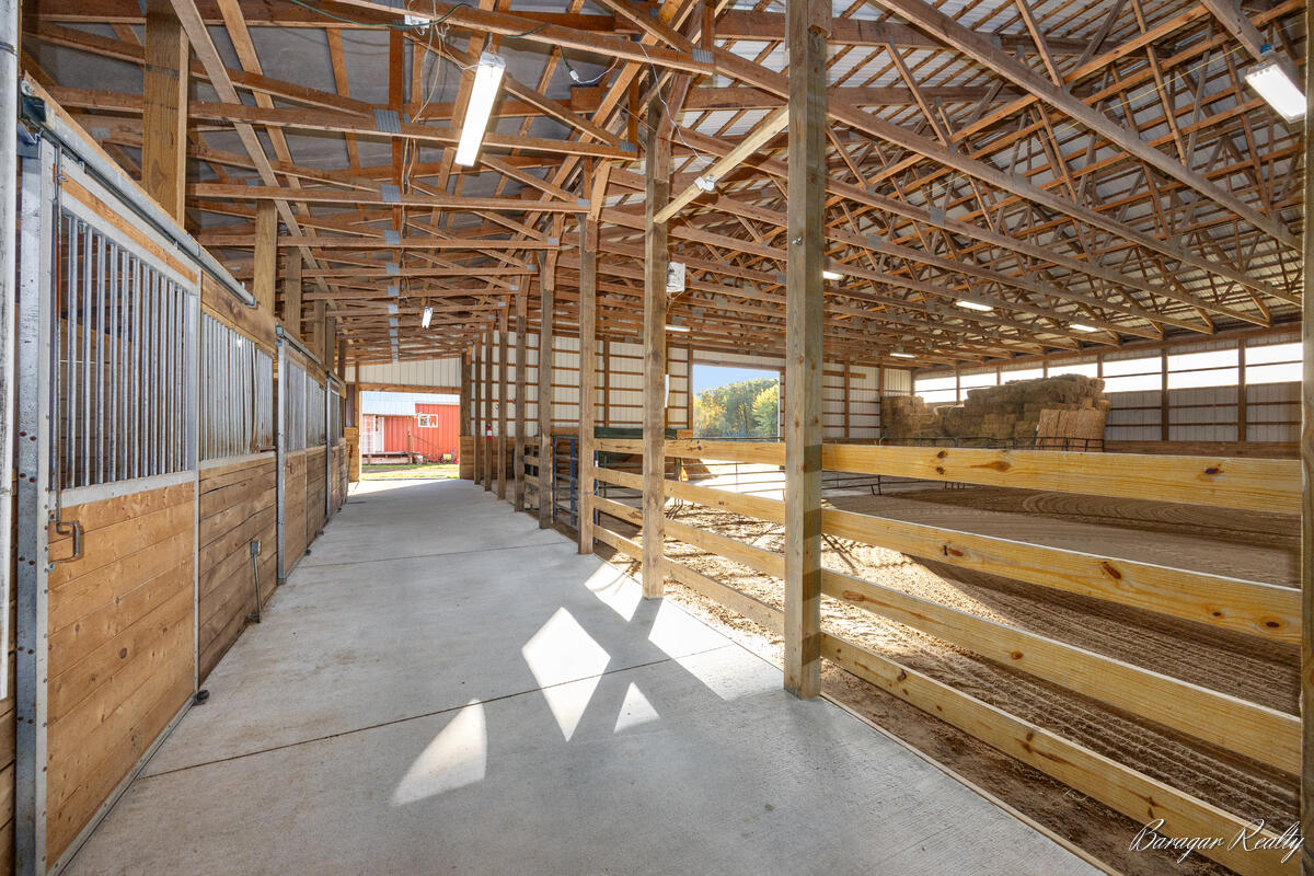 13806 S Locust Avenue Property Photo 13