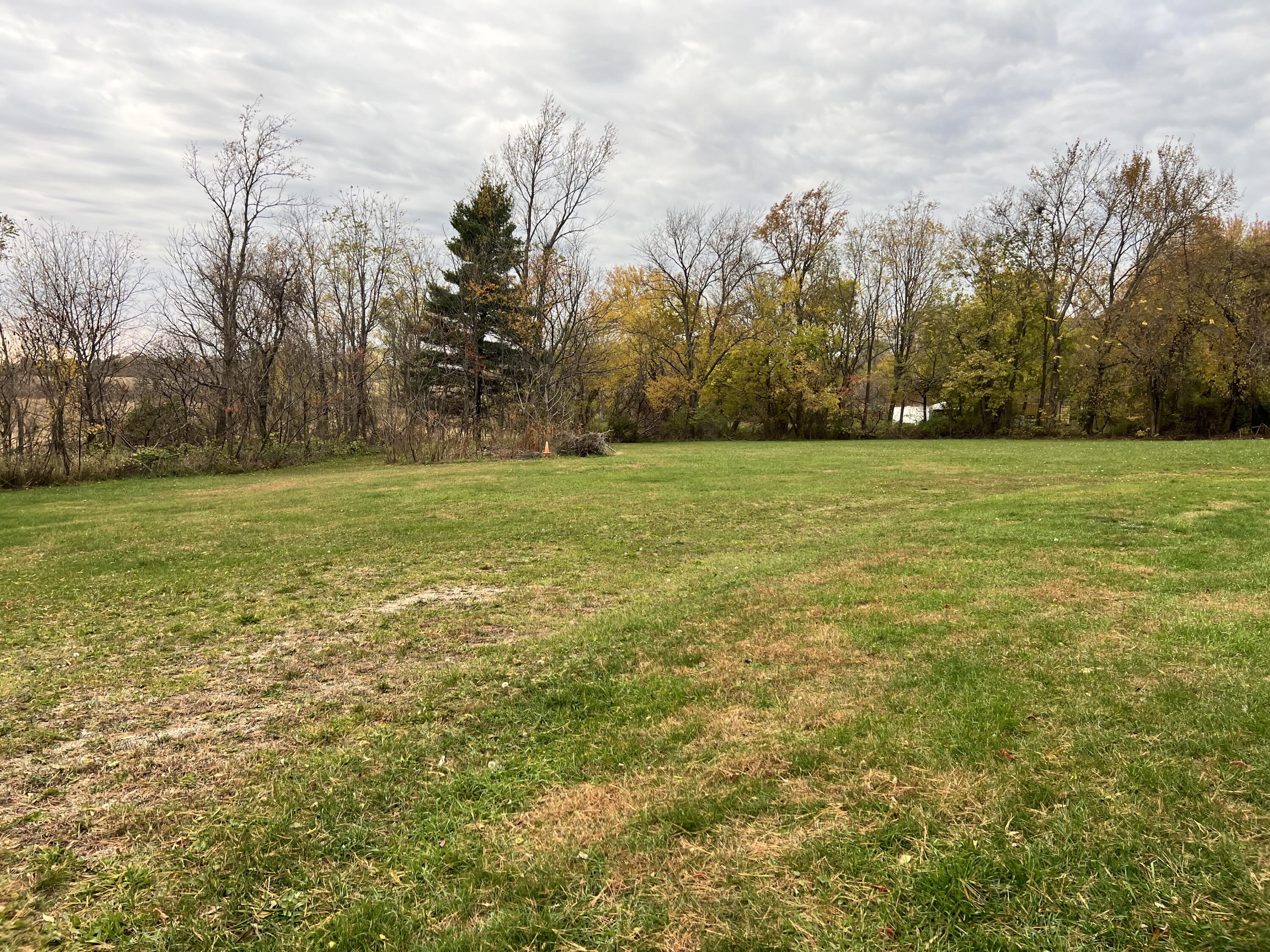 560 S Grand Street Property Photo 15