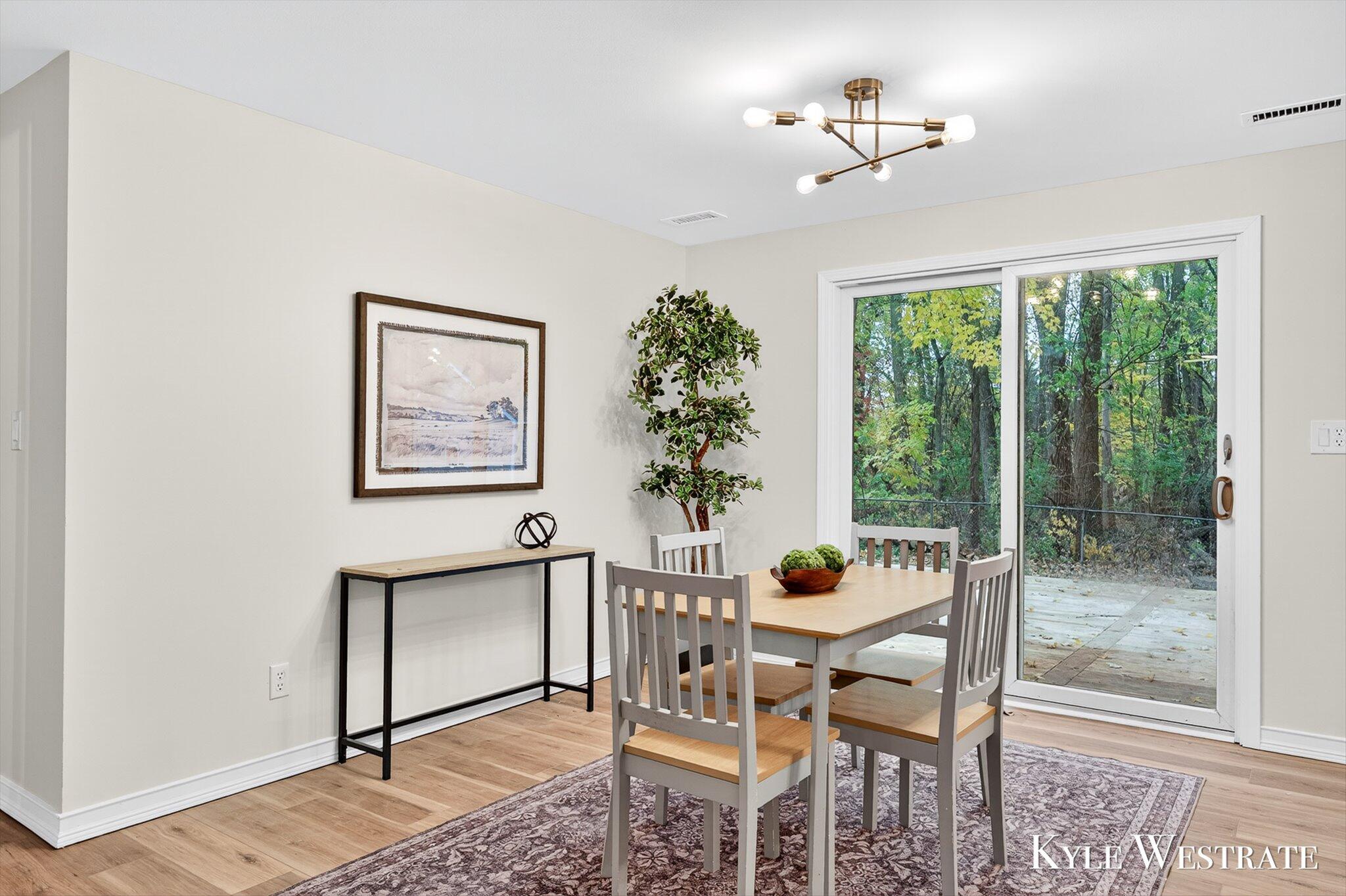 335 Thomas Street Property Photo 7