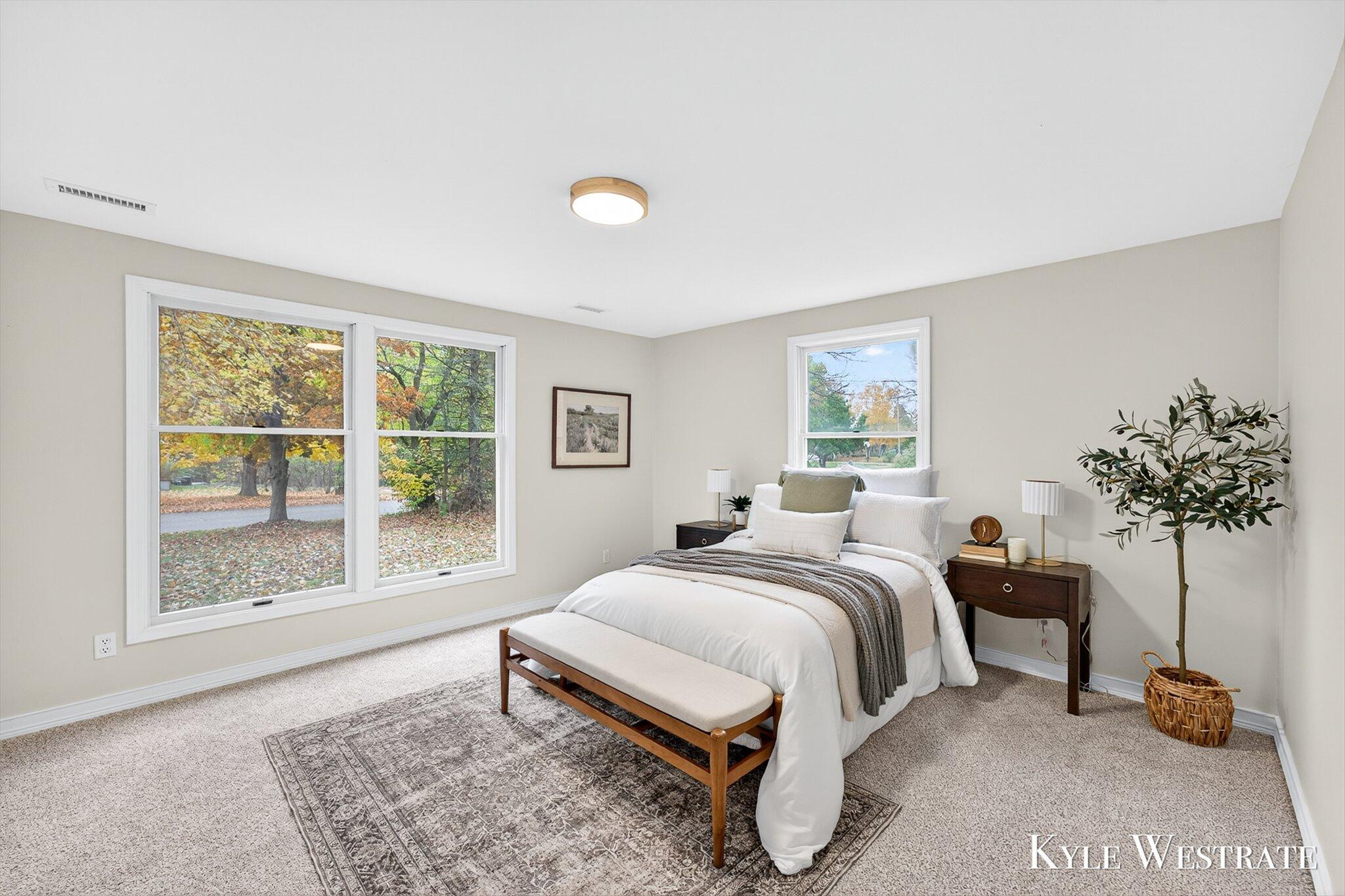 335 Thomas Street Property Photo 12