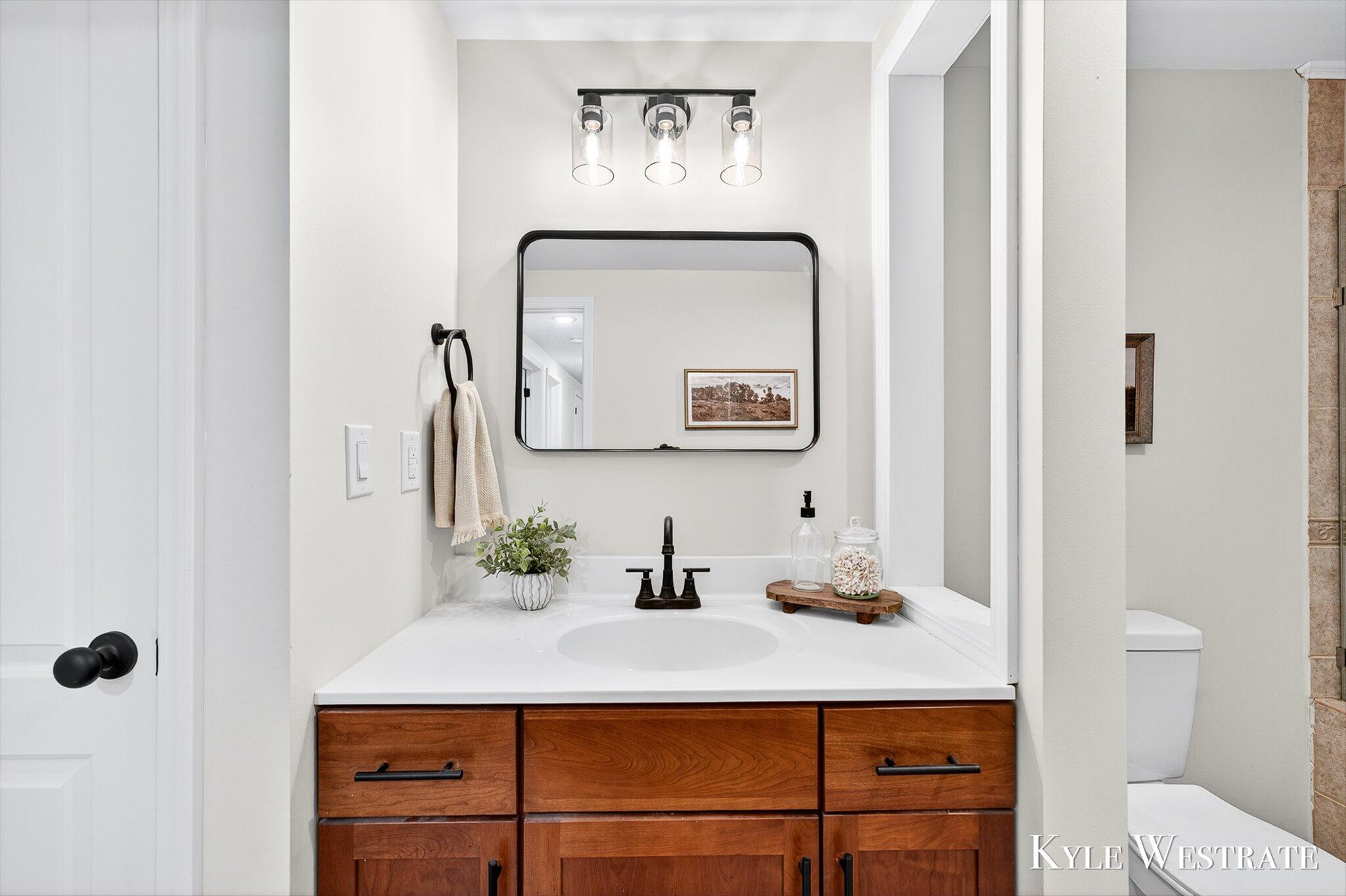 335 Thomas Street Property Photo 22