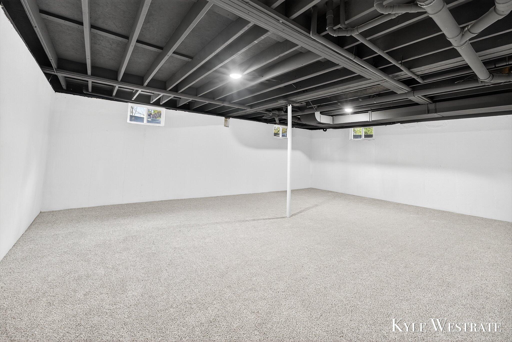 335 Thomas Street Property Photo 26