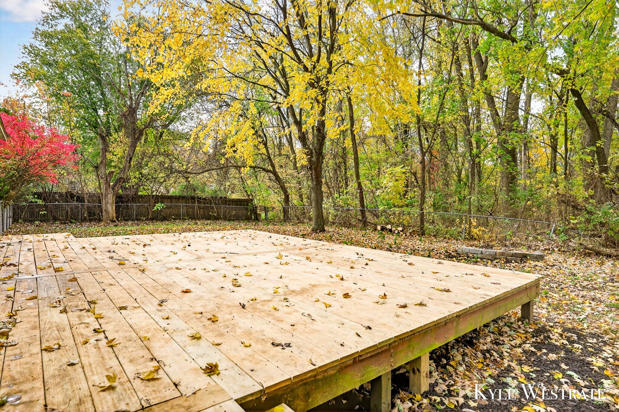 335 Thomas Street Property Photo 29