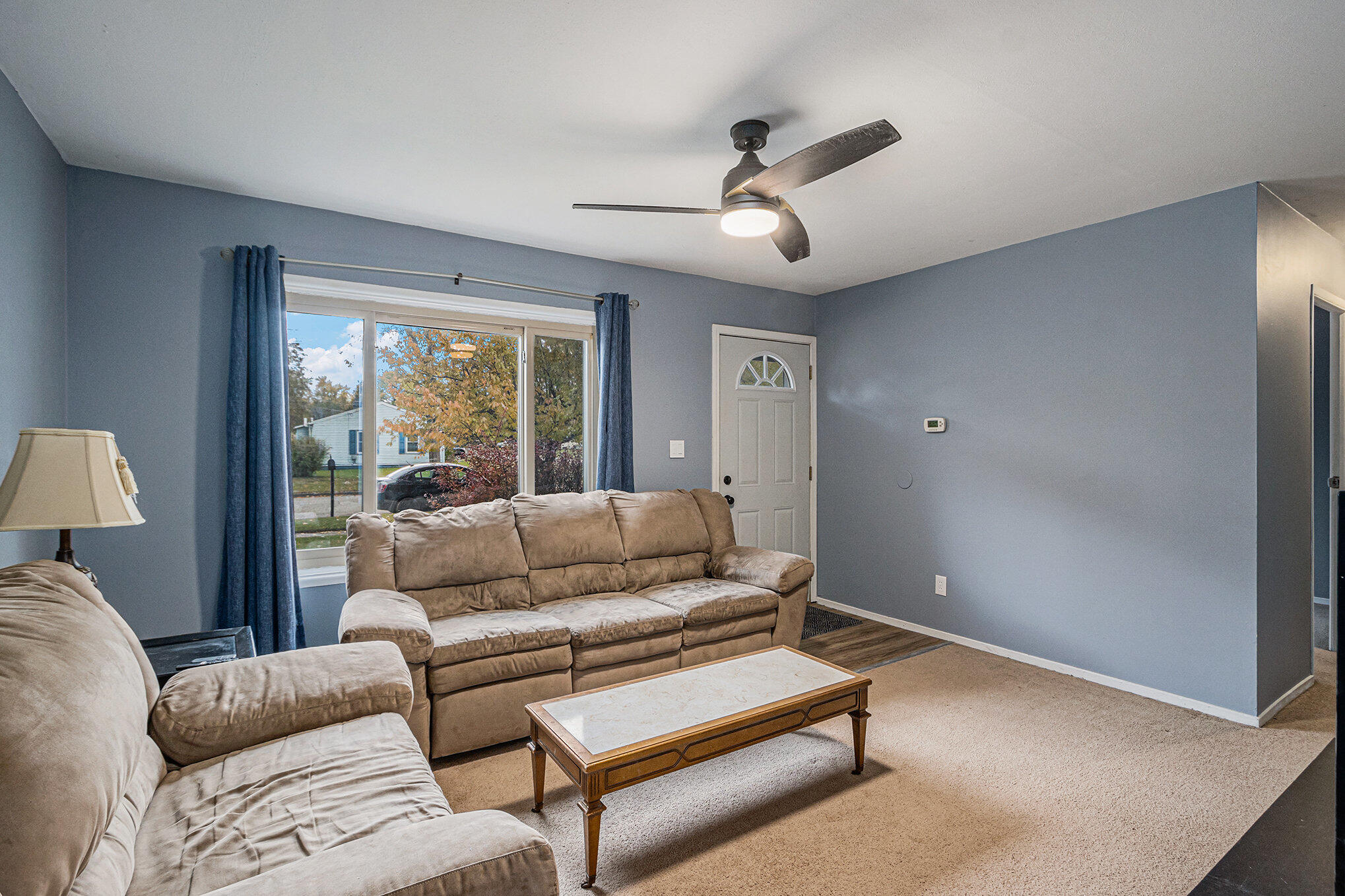 2423 Ashton Avenue Property Photo 4