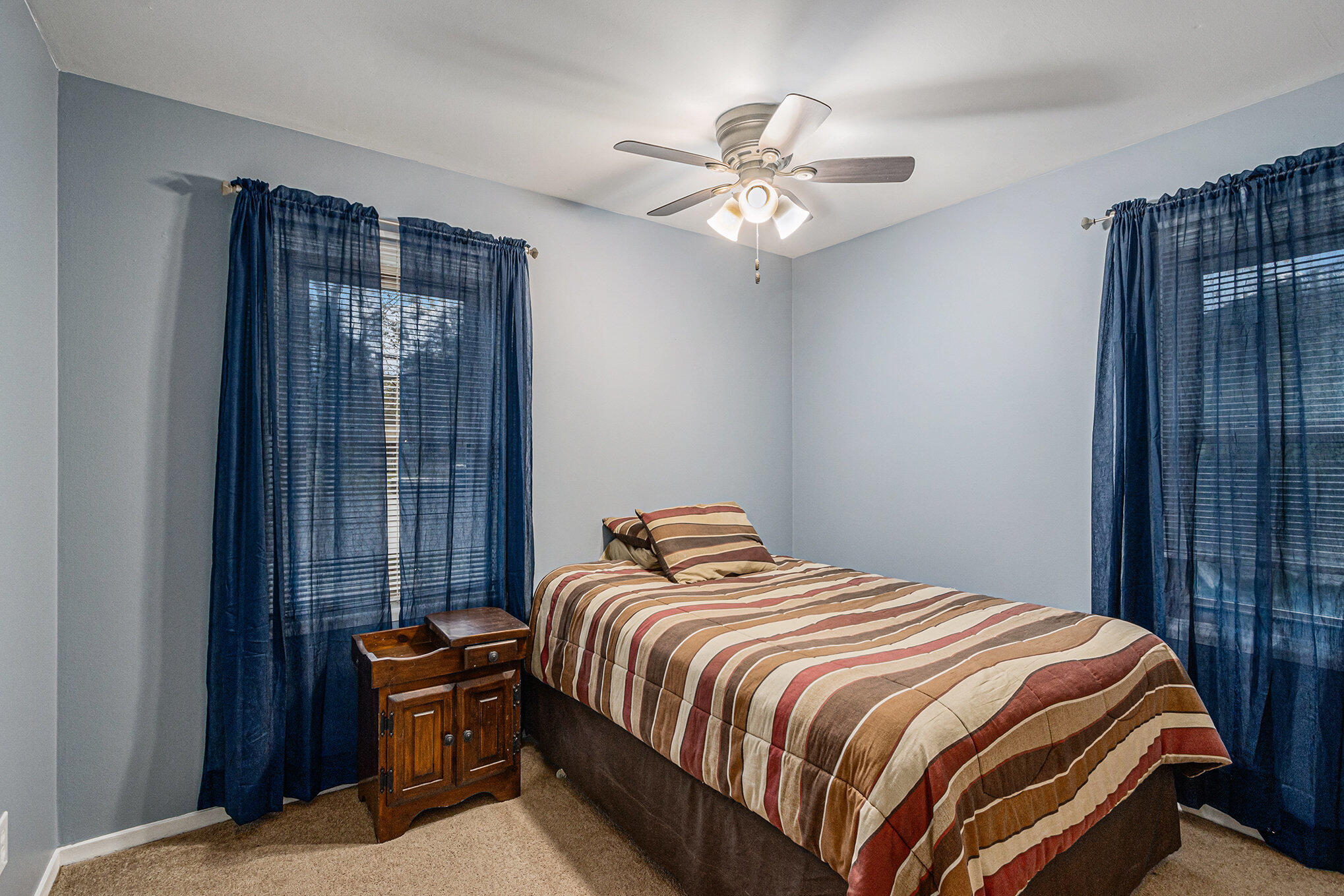 2423 Ashton Avenue Property Photo 12