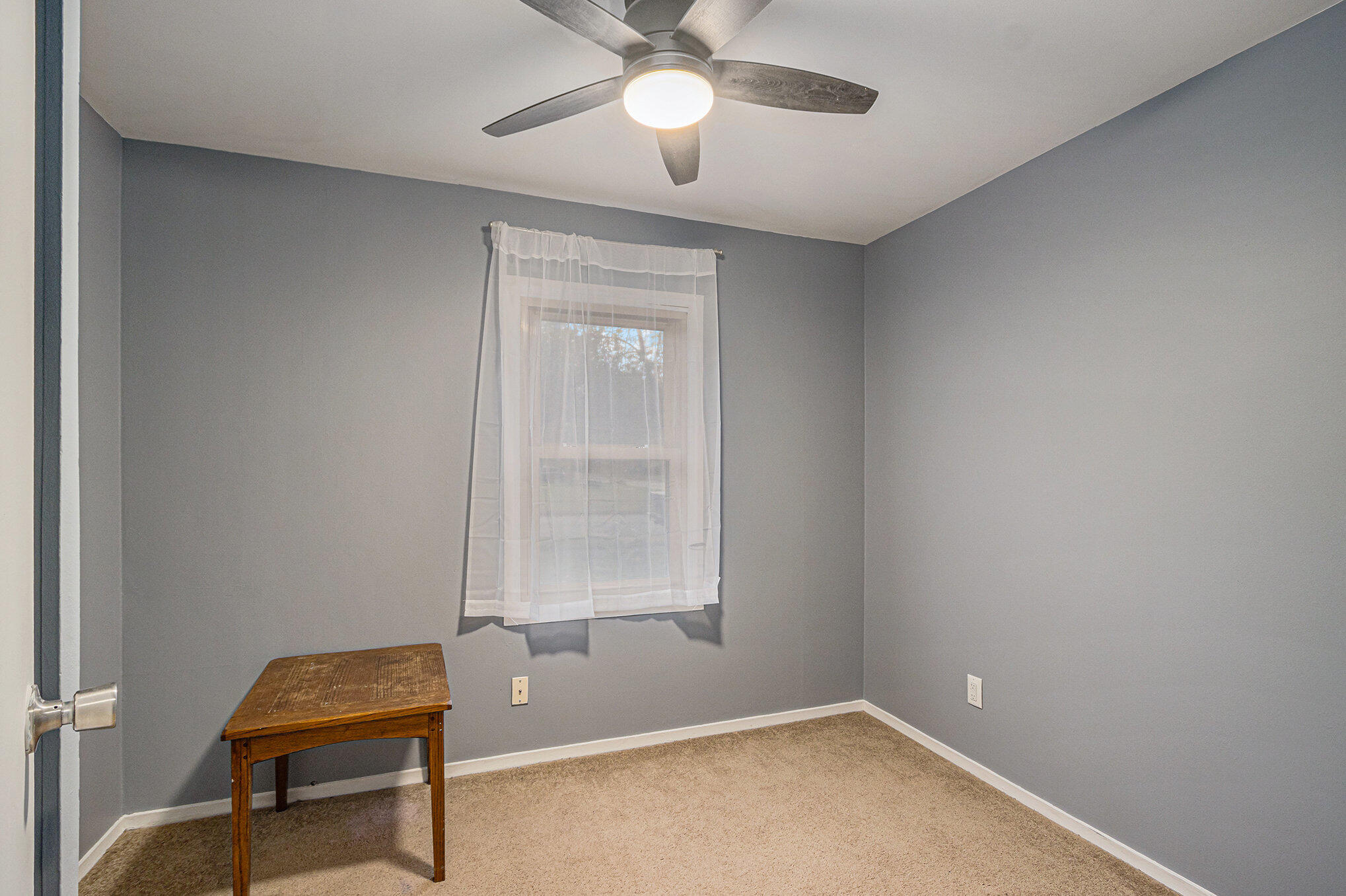 2423 Ashton Avenue Property Photo 14