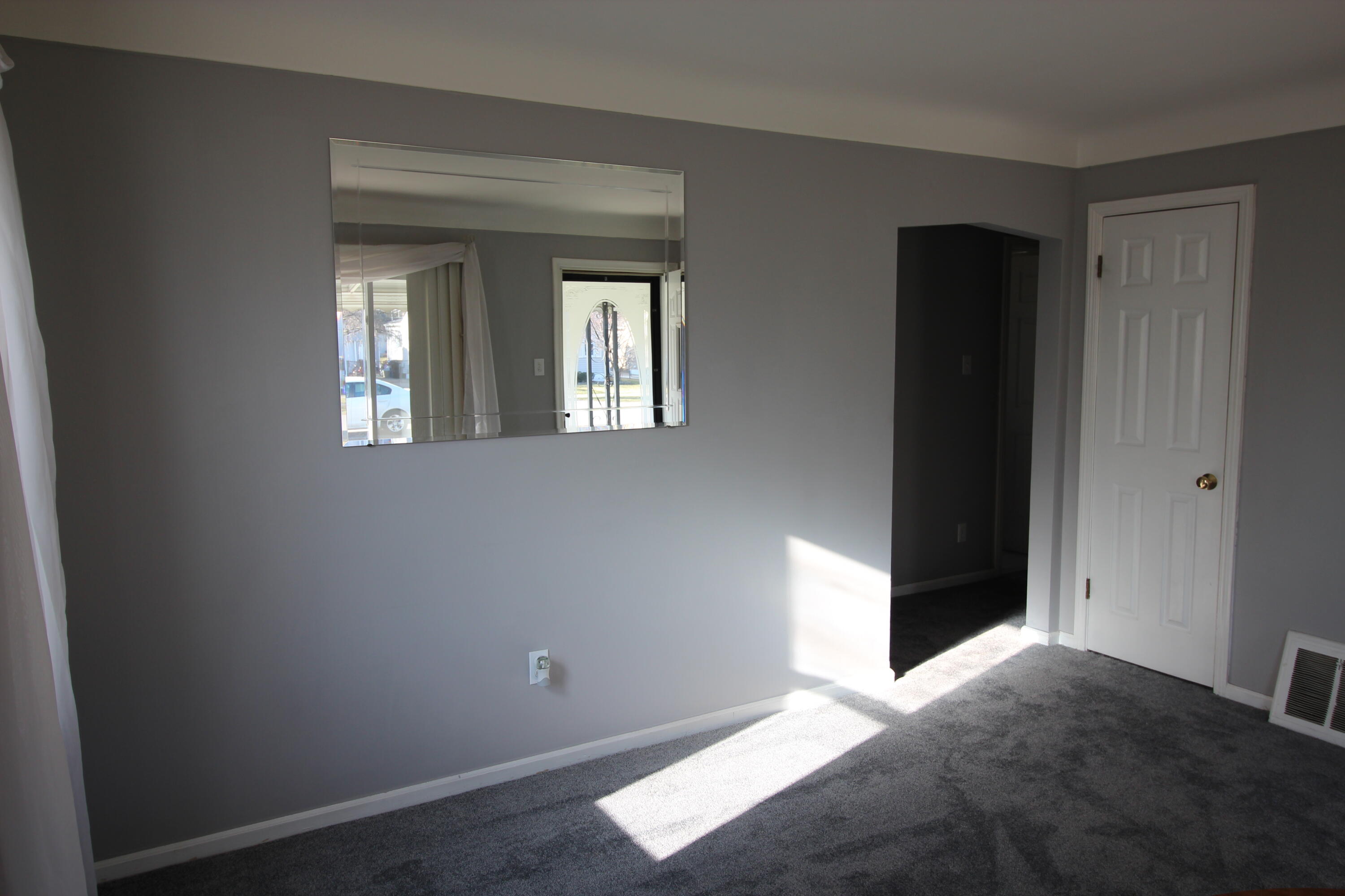 14383 Mercedes Property Photo 8