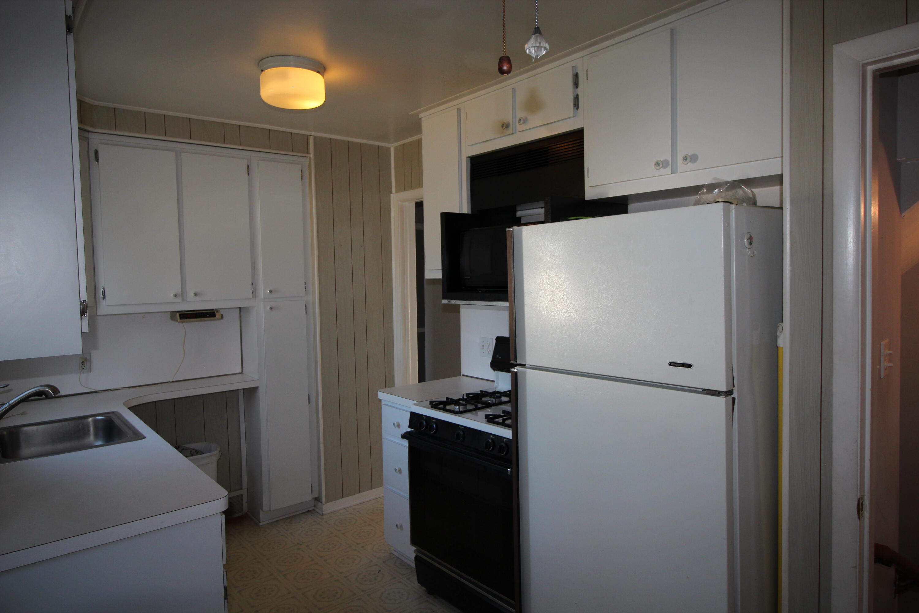 14383 Mercedes Property Photo 19