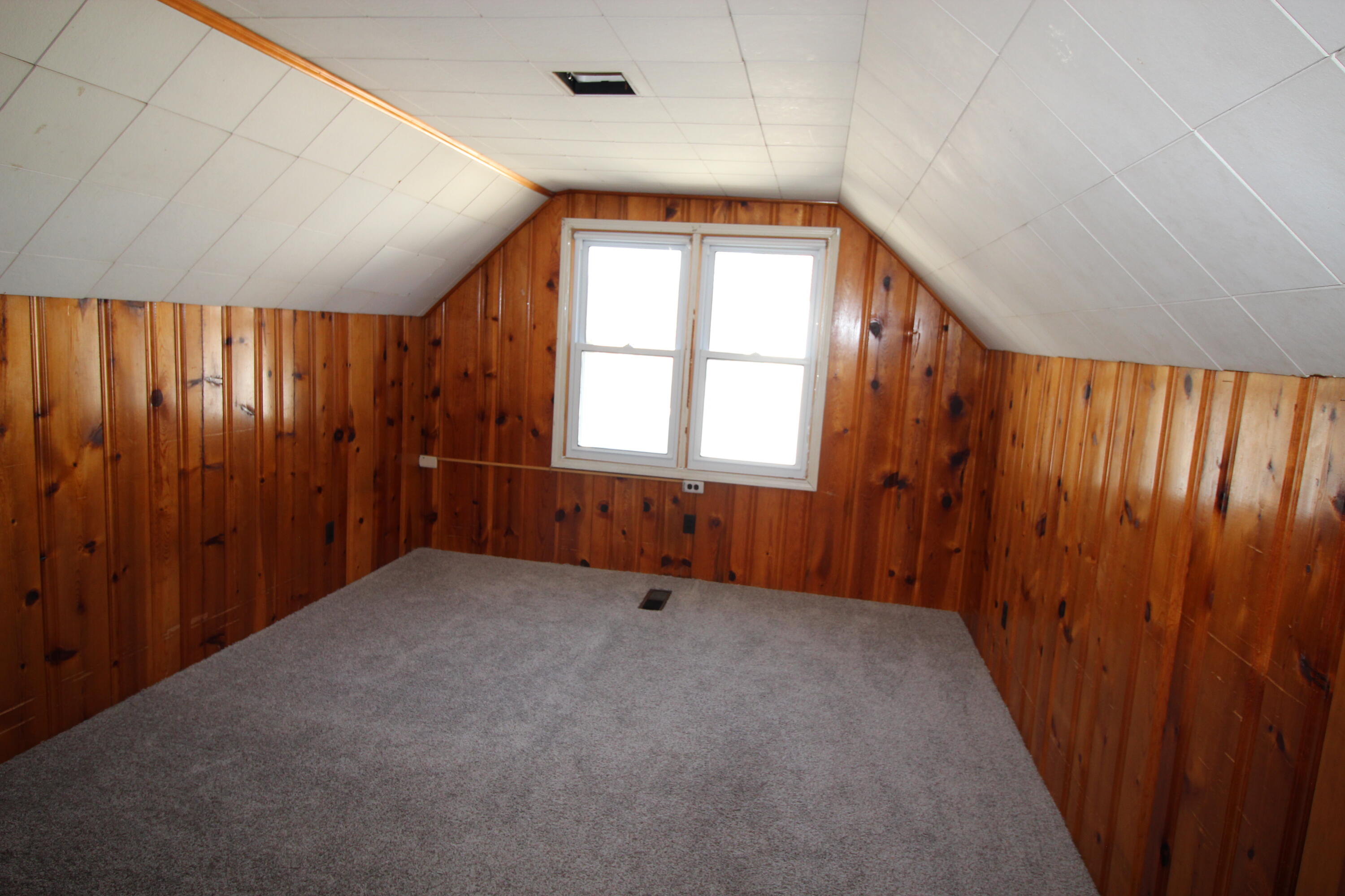 14383 Mercedes Property Photo 23