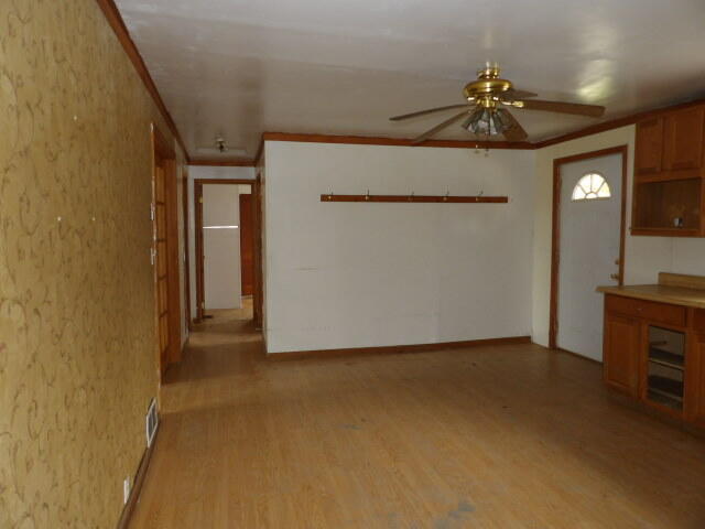 34637 76th Street Property Photo 4