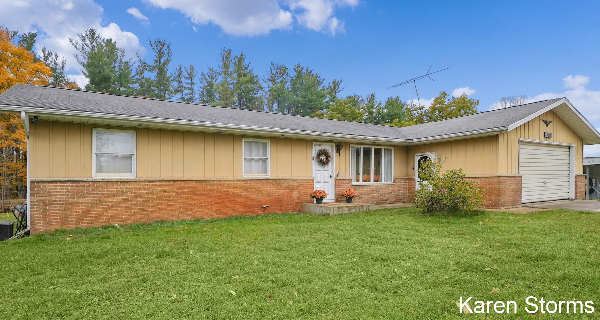 11645 Water Street Property Photo 3