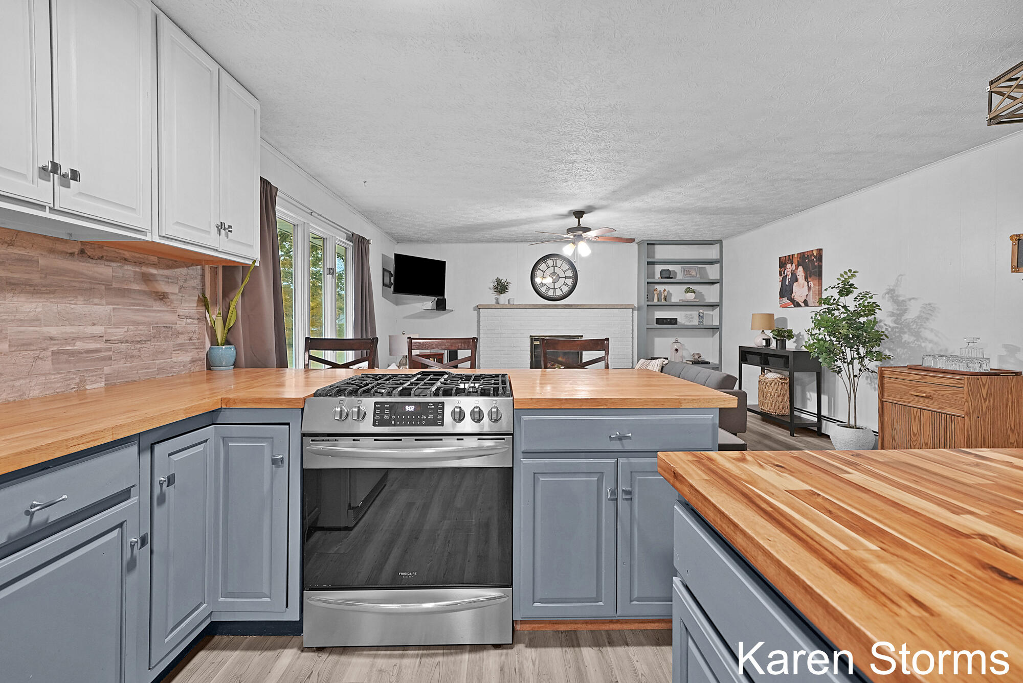 11645 Water Street Property Photo 10