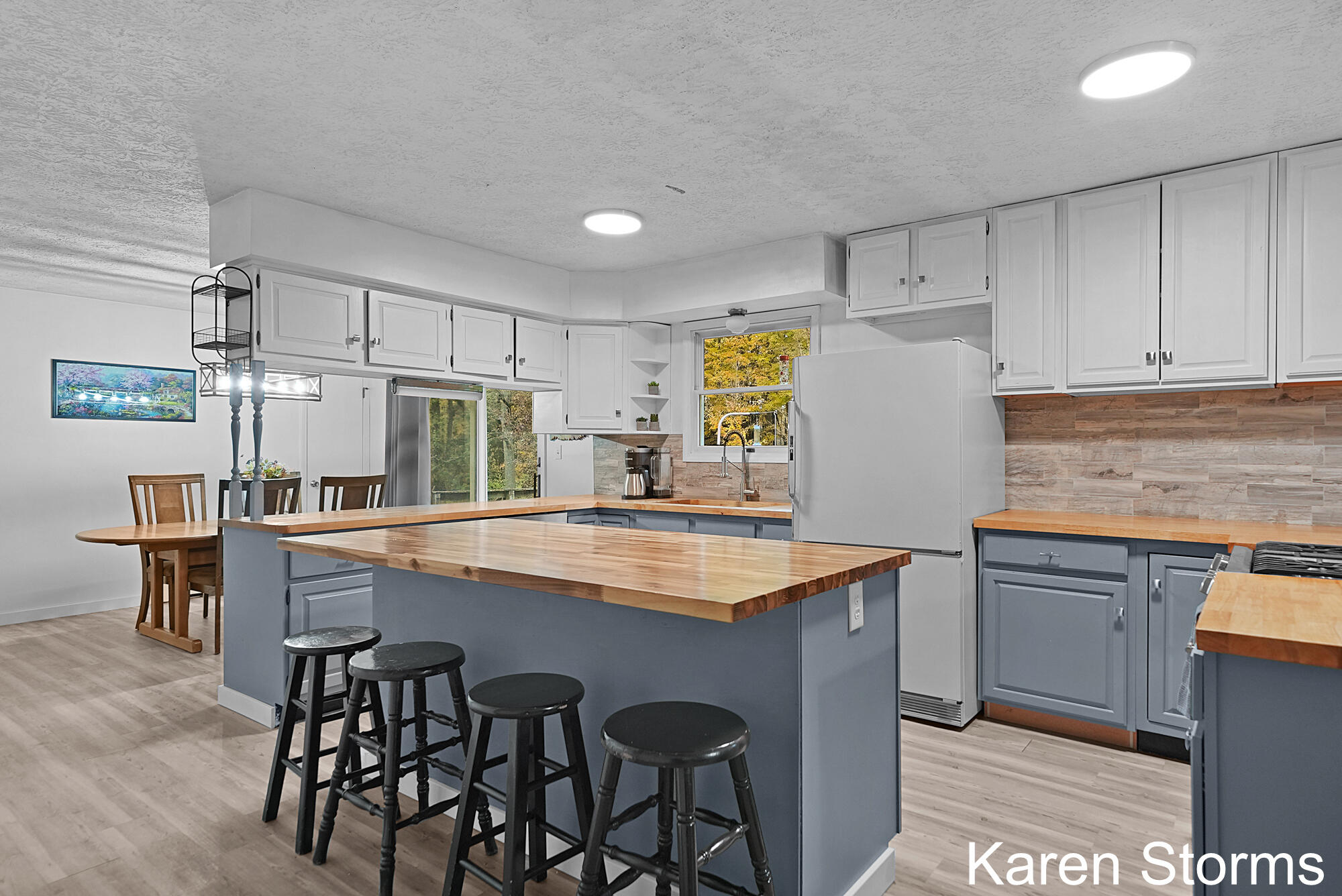 11645 Water Street Property Photo 12