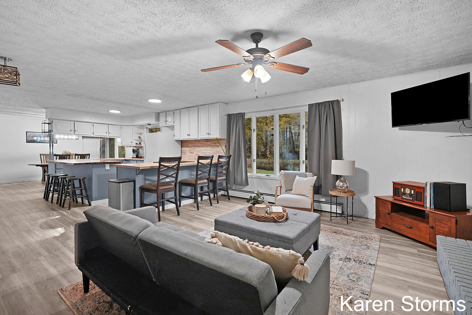 11645 Water Street Property Photo 14