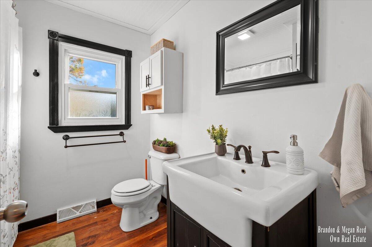 7658 Jackson Road Property Photo 39