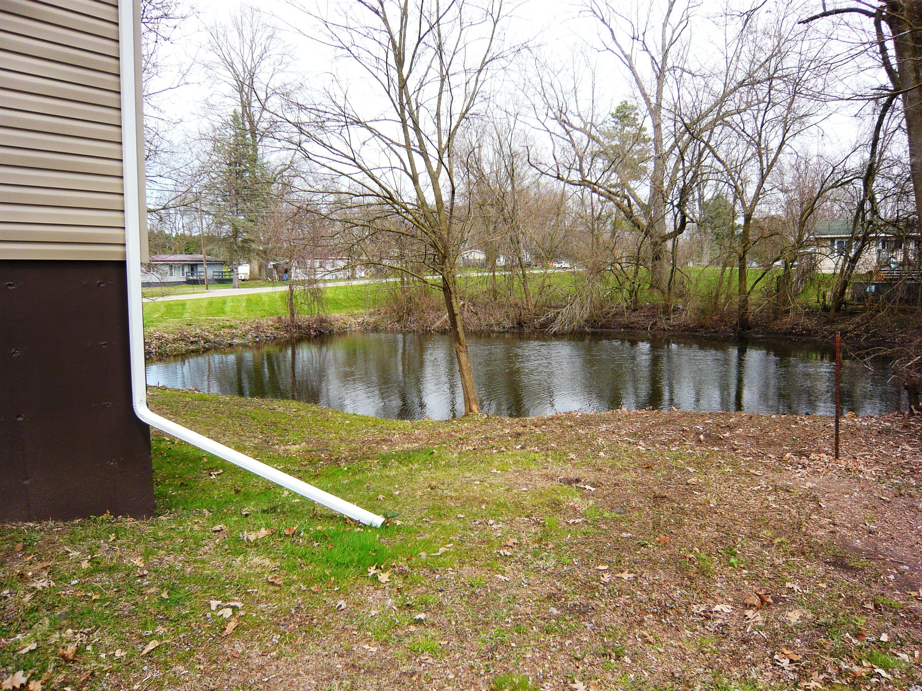 273 Raymond Drive Property Photo 5