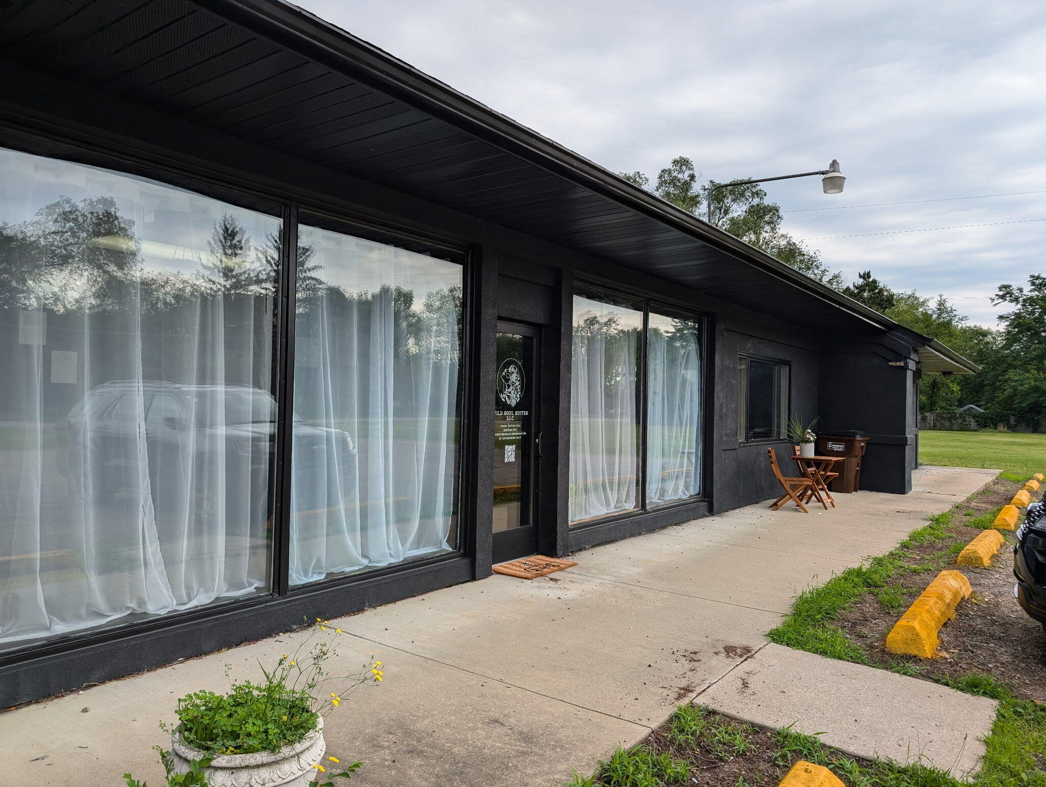 4426 E Berry Road Property Photo 3