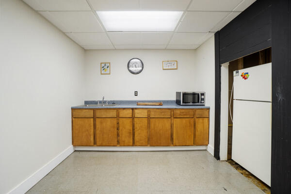 4426 E Berry Road Property Photo 11