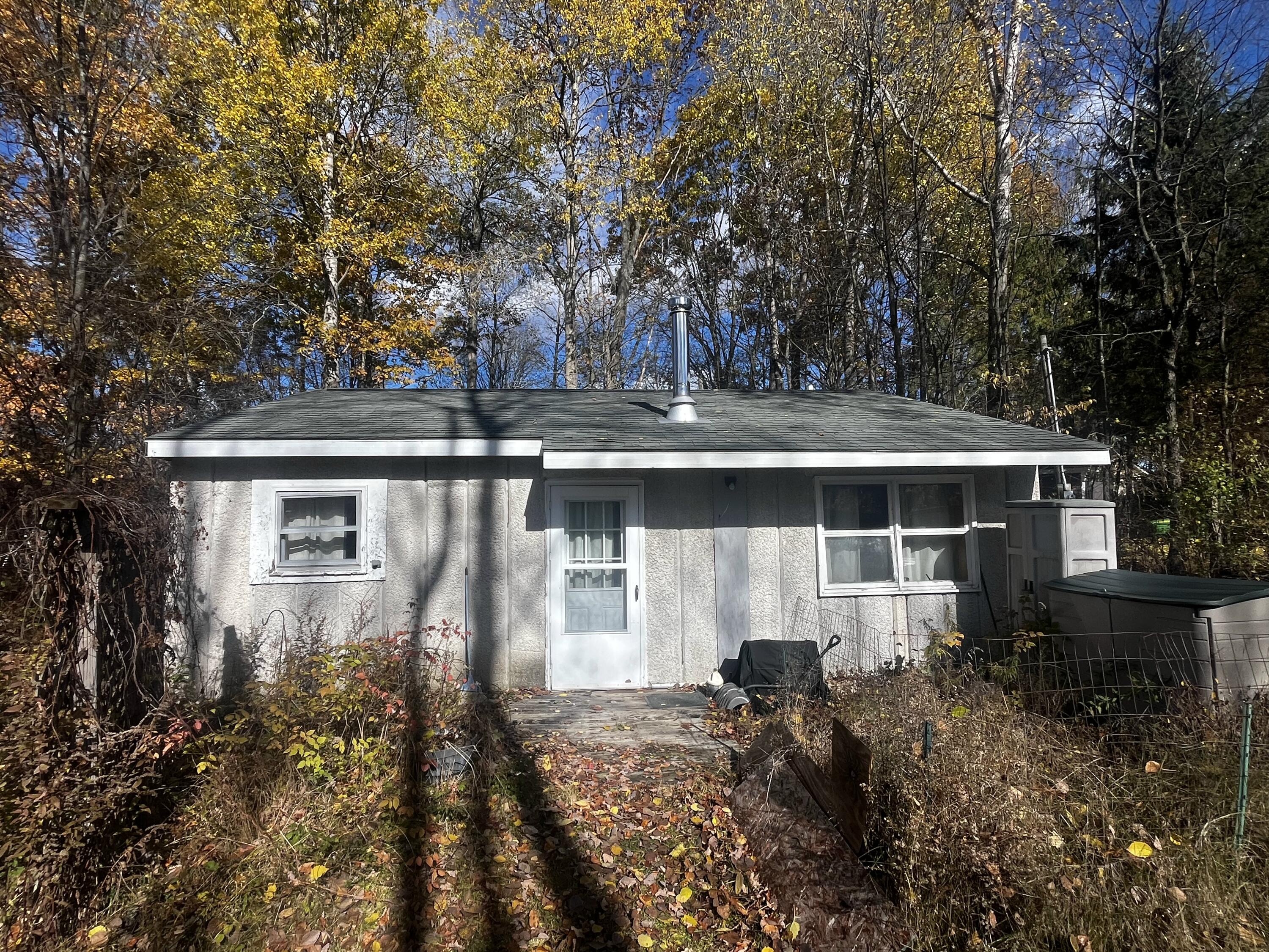 18618 9 Mile Road Property Photo 1