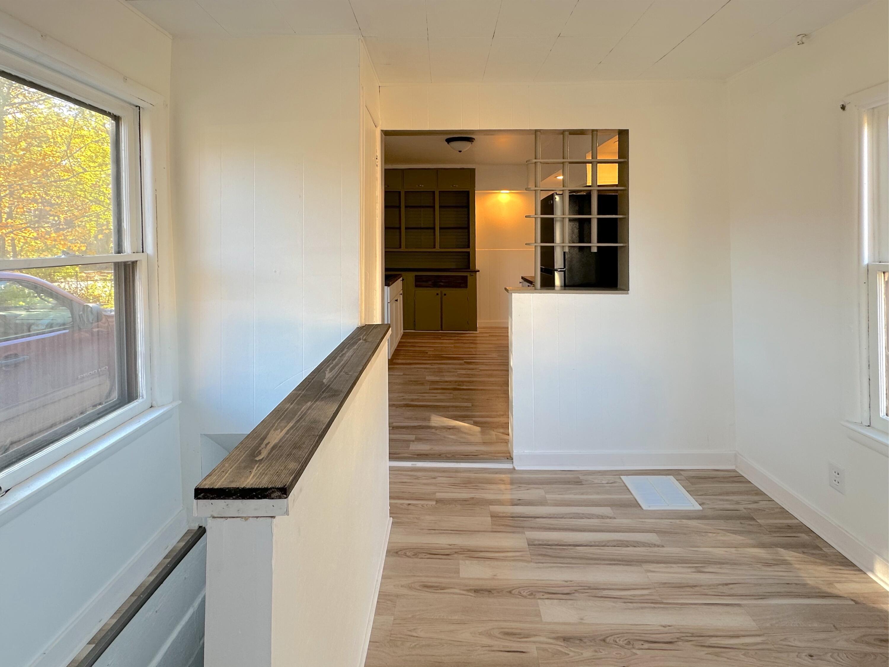 653 Orchard Avenue, 5 Property Photo 2