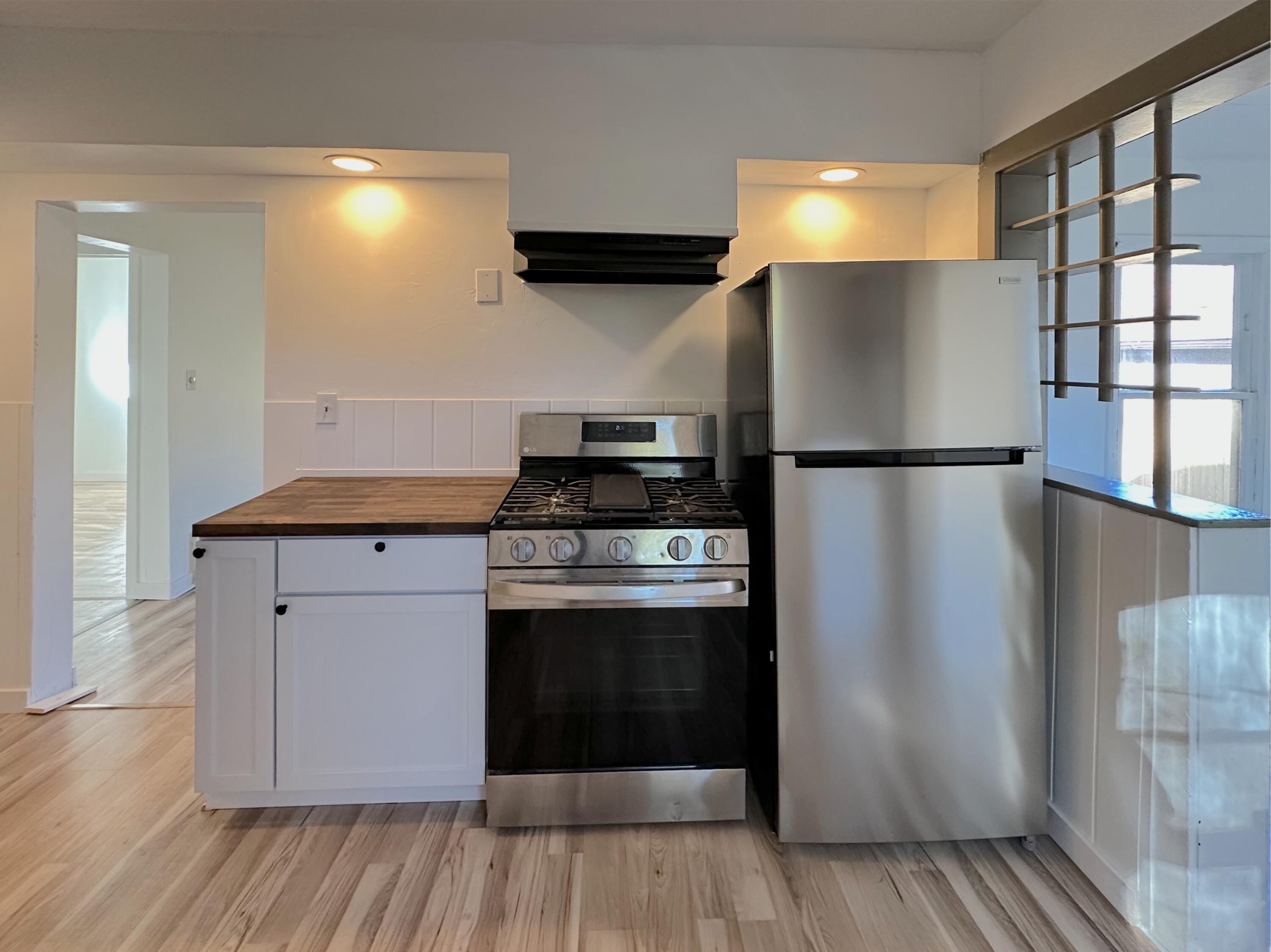 653 Orchard Avenue, 5 Property Photo 8