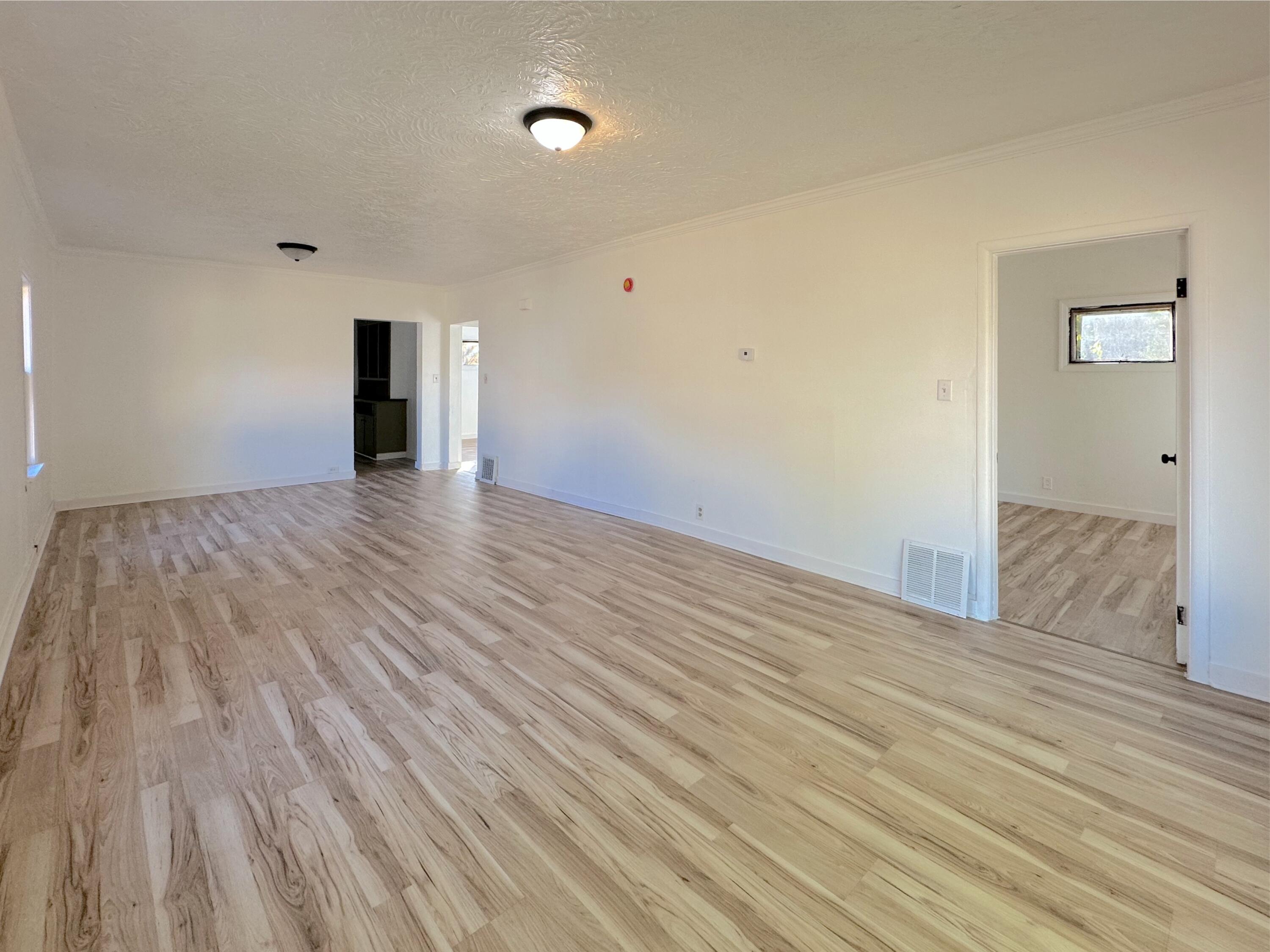 653 Orchard Avenue, 5 Property Photo 20