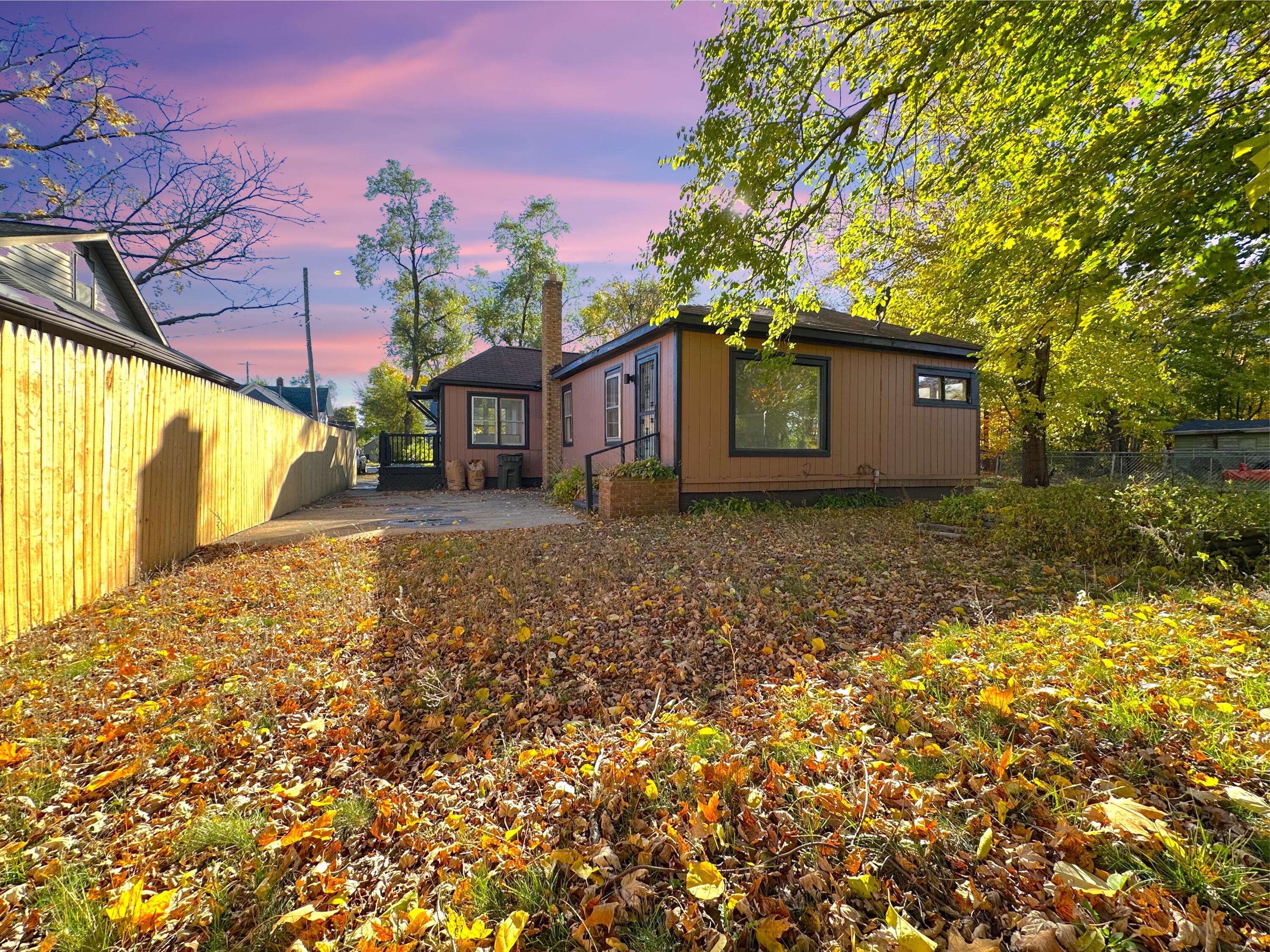 653 Orchard Avenue, 5 Property Photo 25