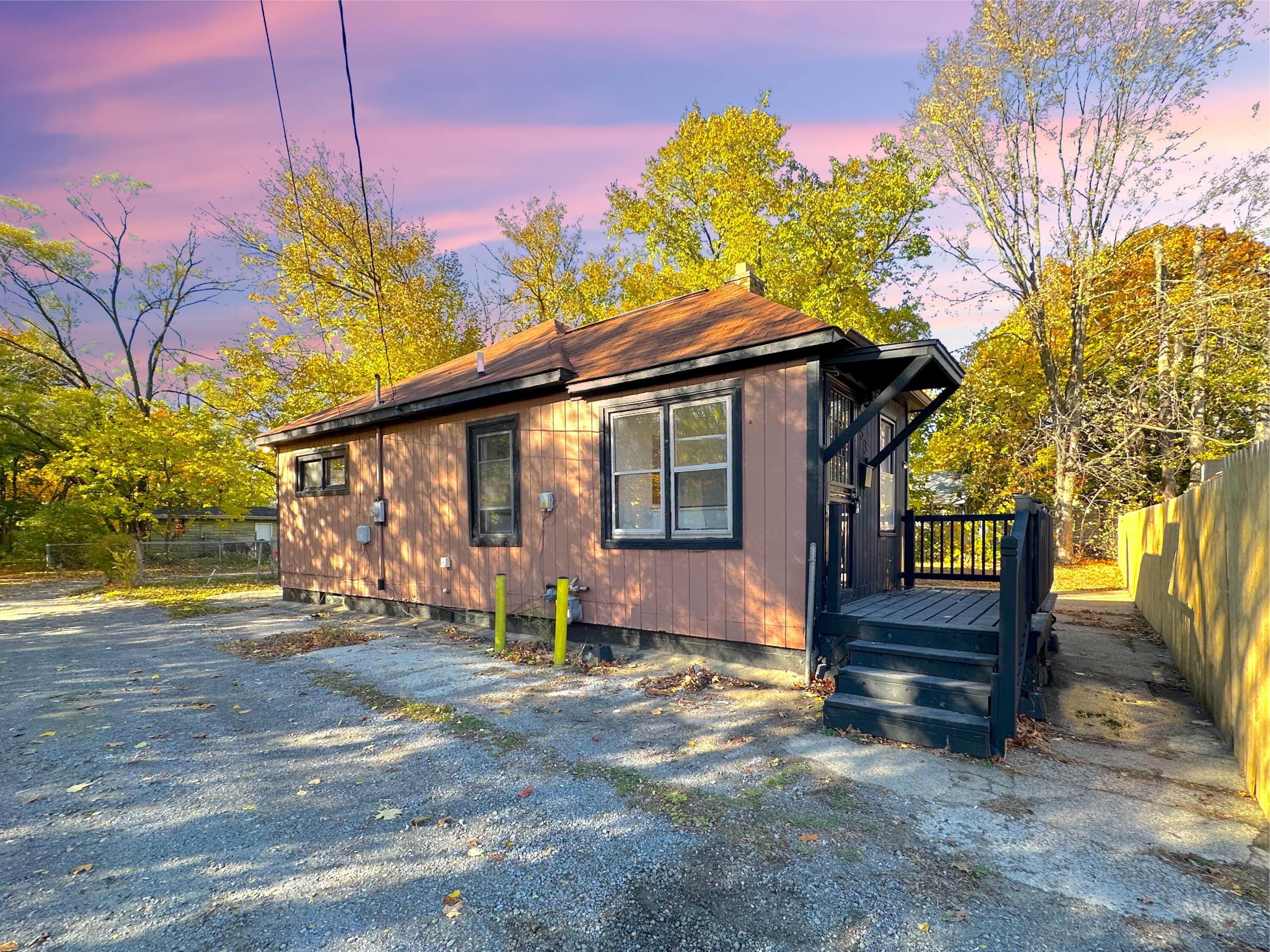 653 Orchard Avenue, 5 Property Photo 27