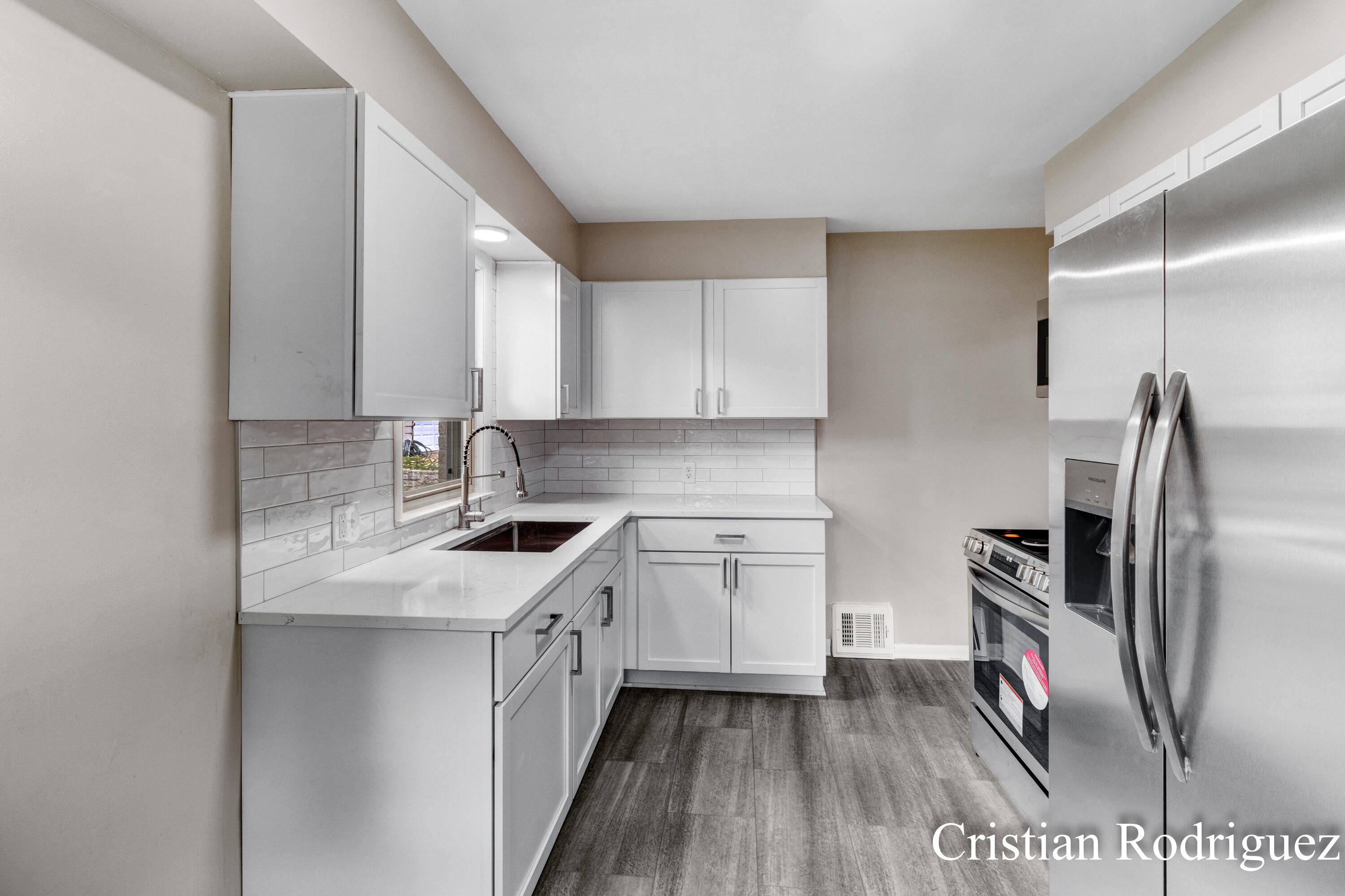 711 Fairfield Avenue Nw Property Photo 9