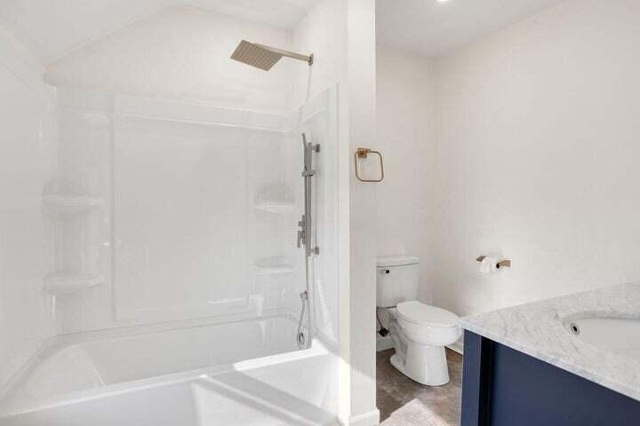 912 Market Street Property Photo 5