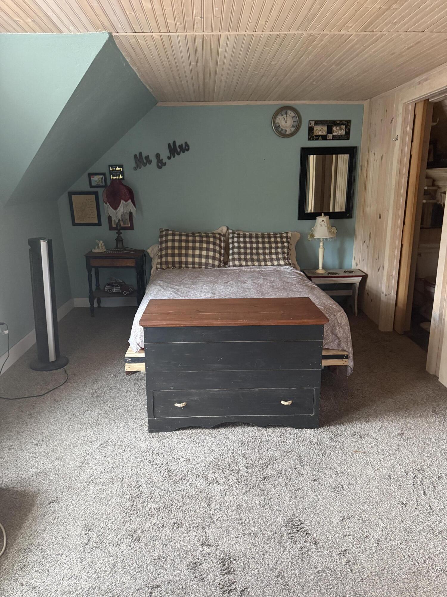 329 E St Joseph Street Property Photo 9