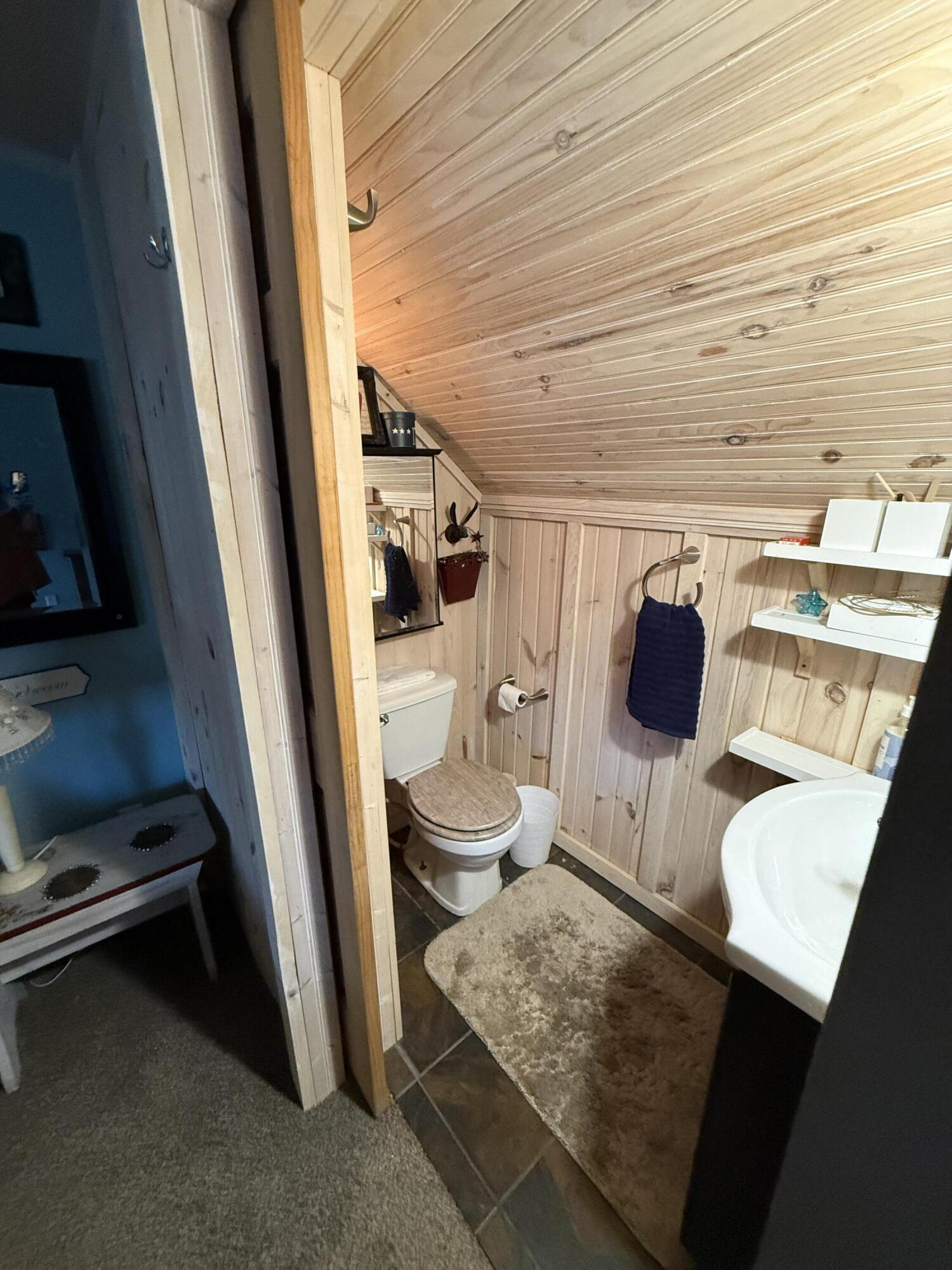 329 E St Joseph Street Property Photo 10