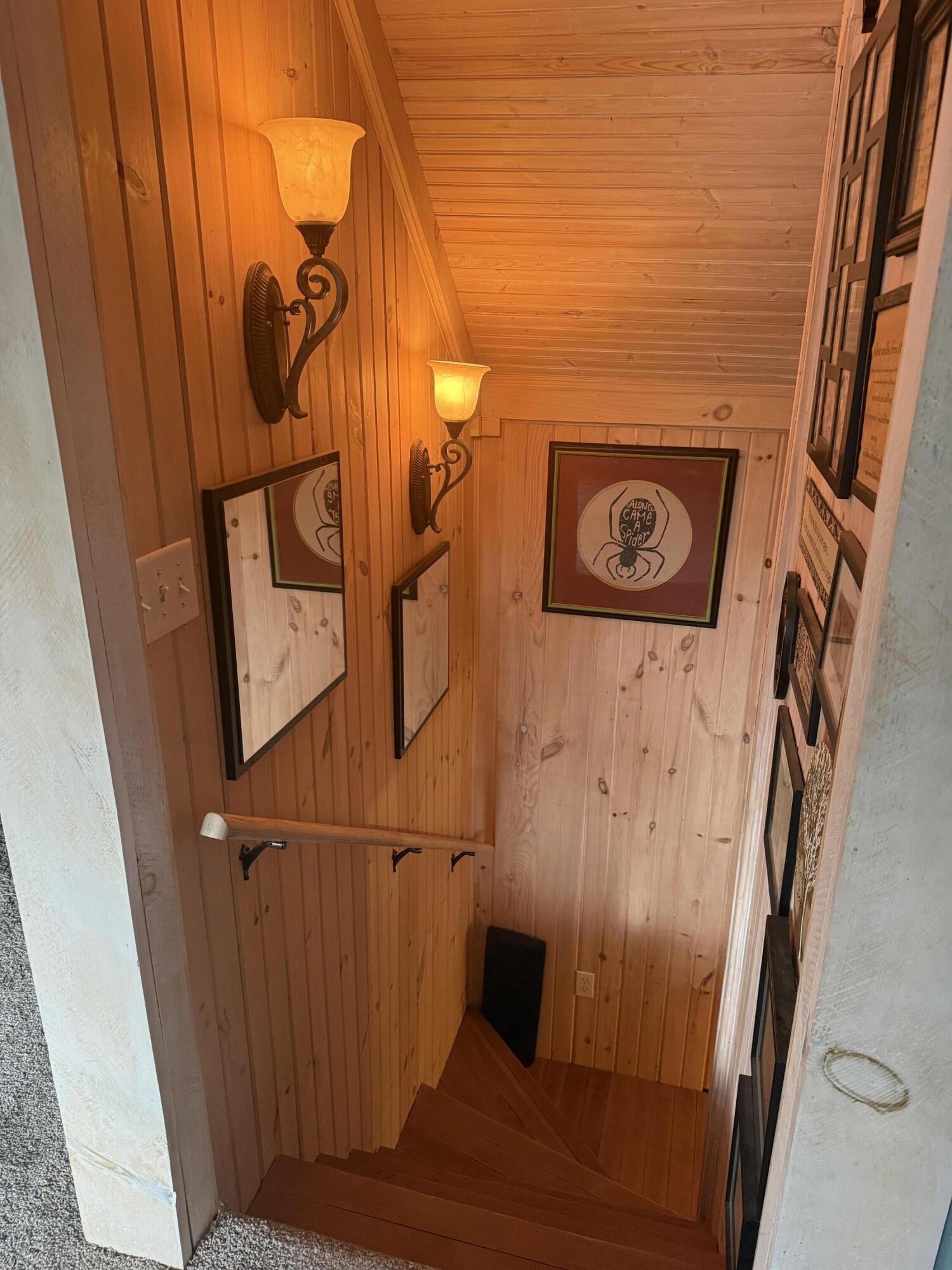 329 E St Joseph Street Property Photo 11