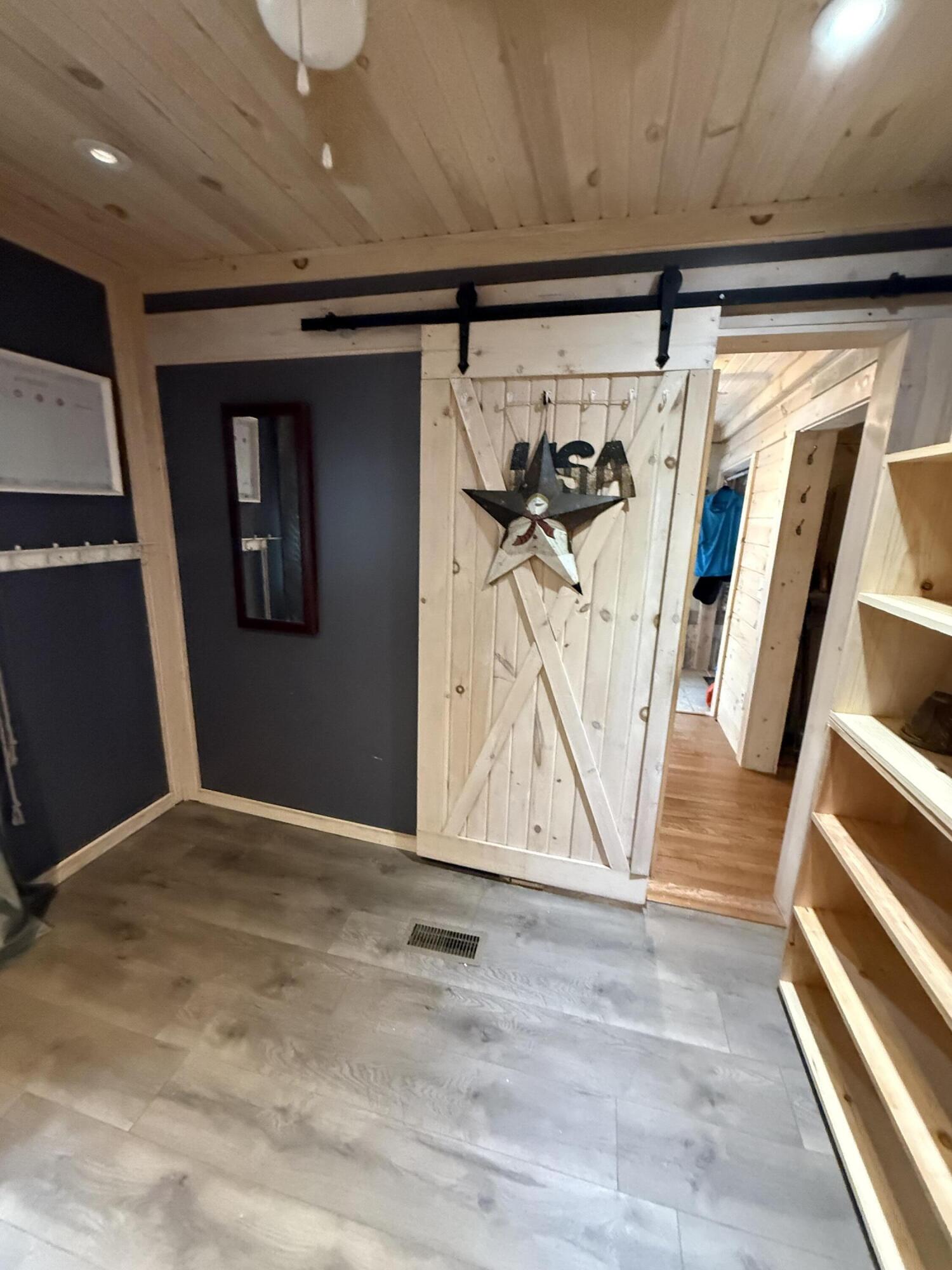 329 E St Joseph Street Property Photo 14