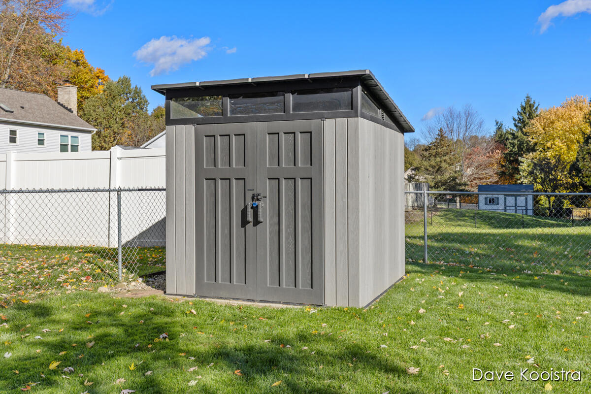 1336 Banbury Avenue Ne Property Photo 37