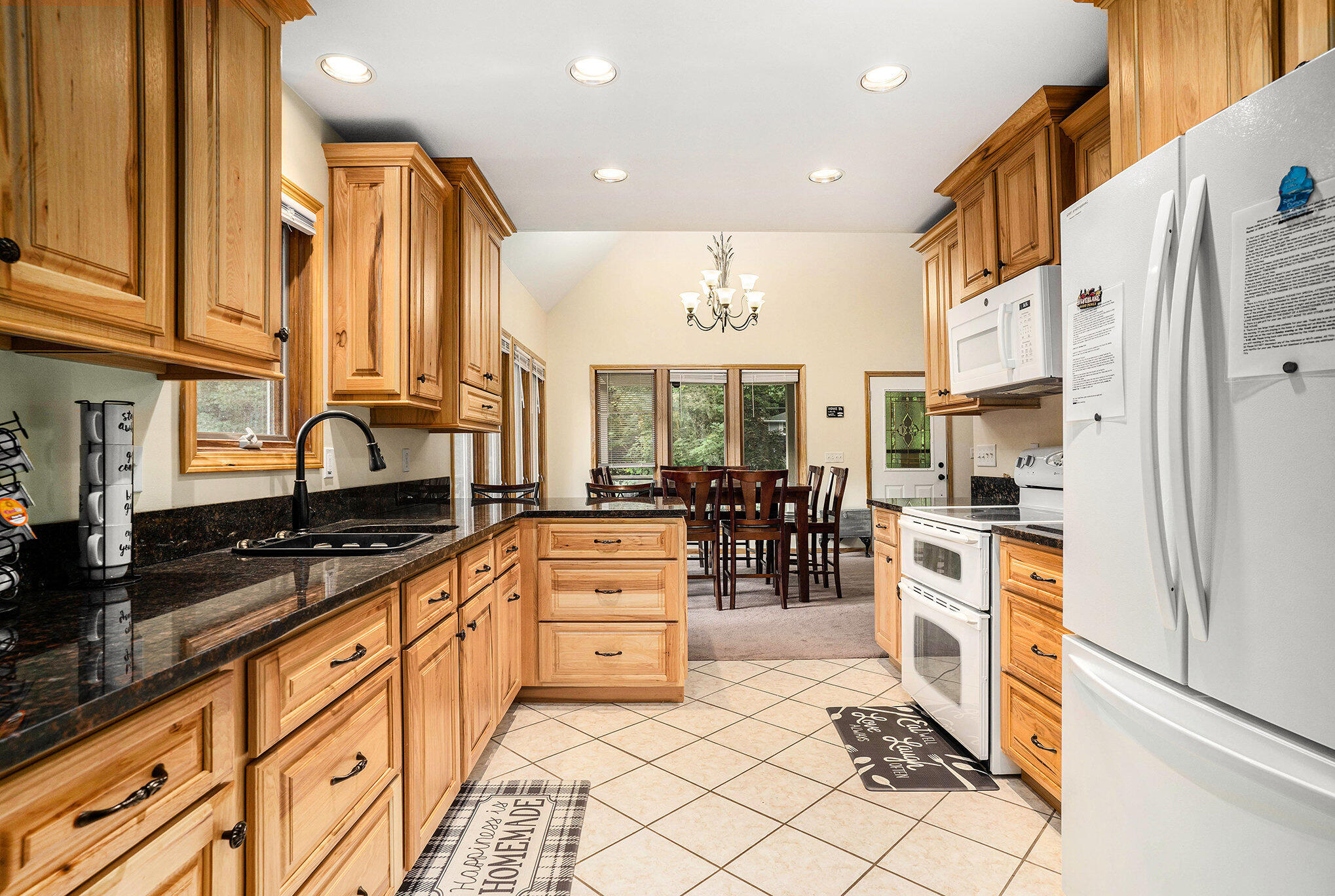 410 N Spencer Road Property Photo 4