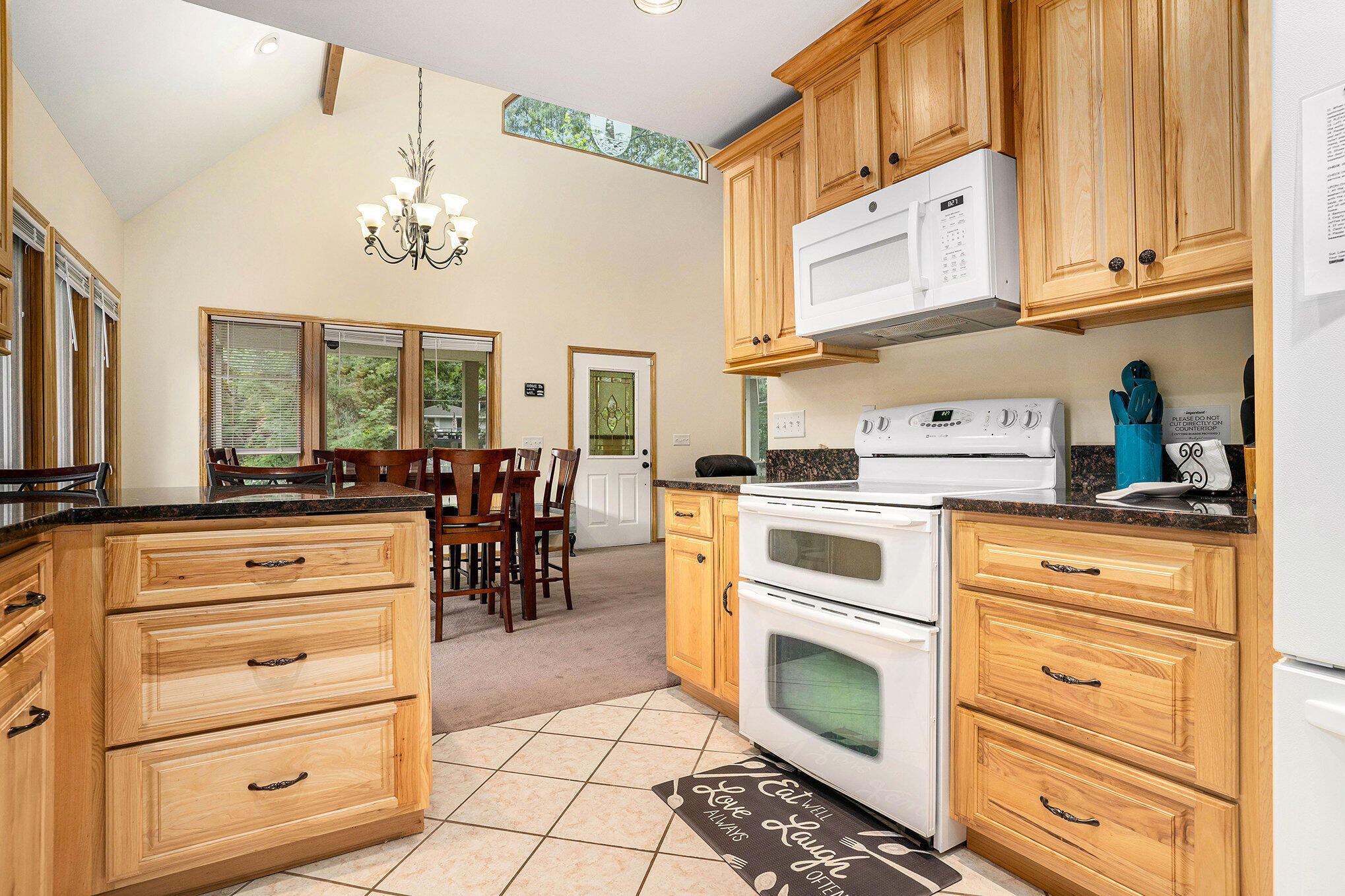 410 N Spencer Road Property Photo 5