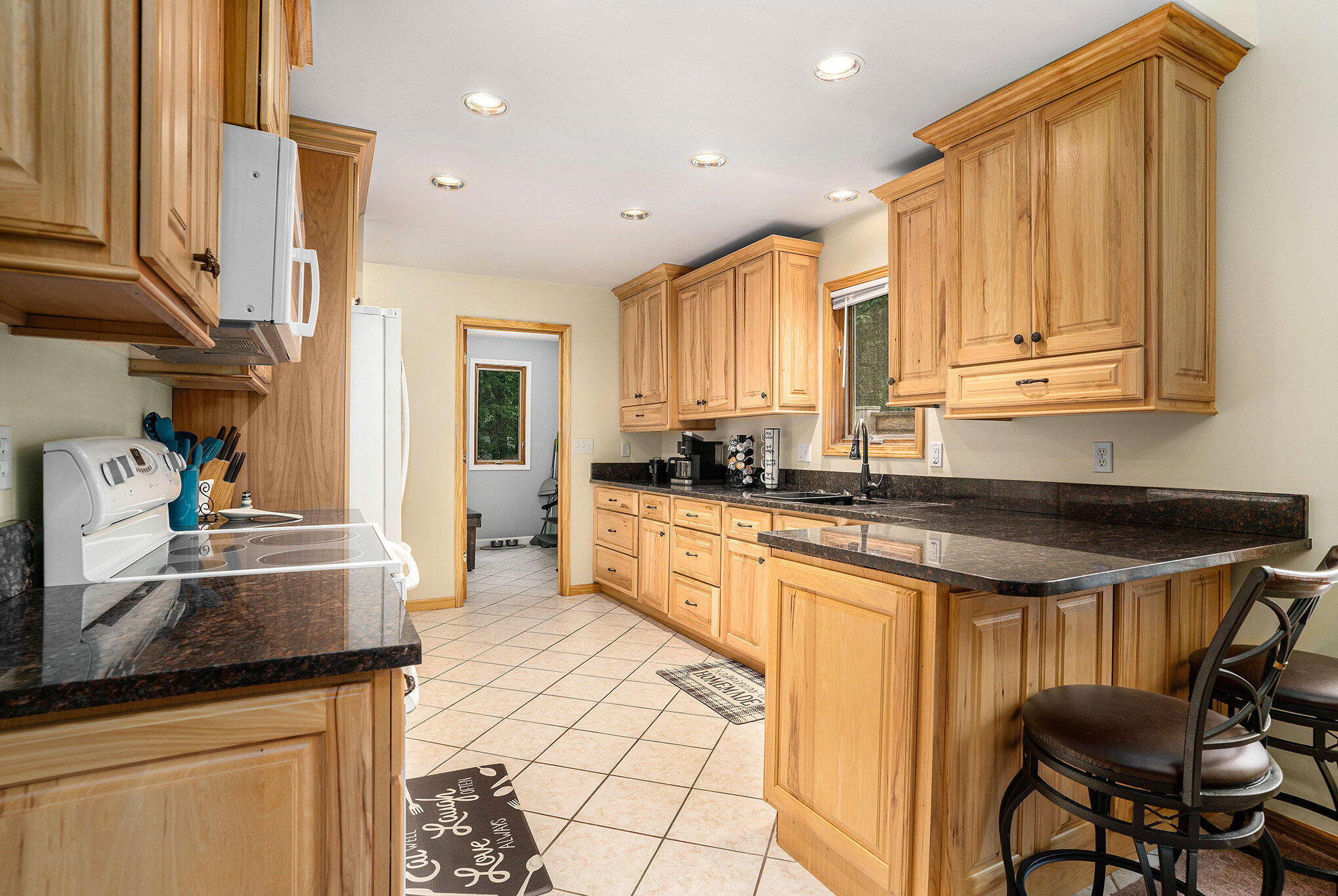 410 N Spencer Road Property Photo 7