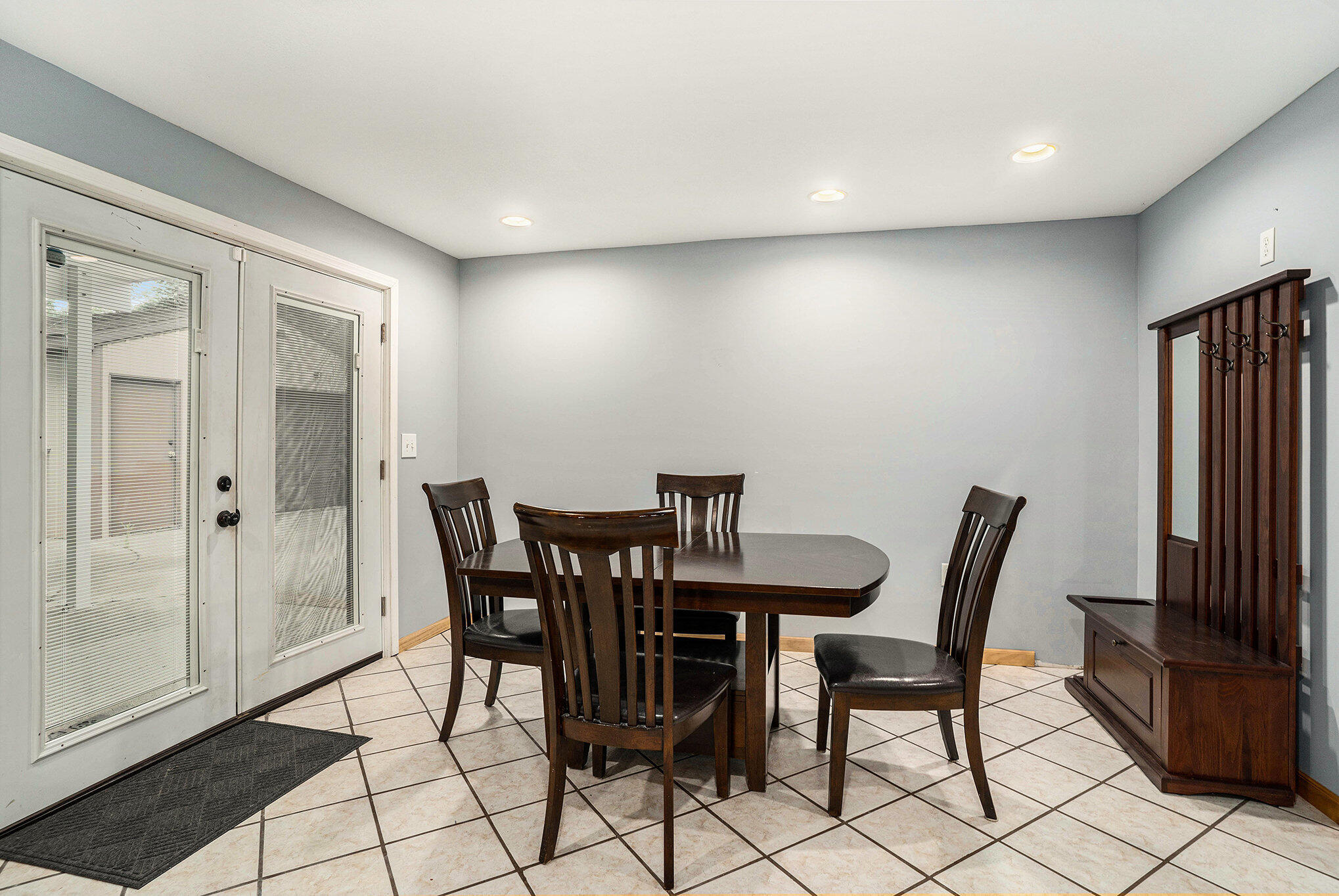 410 N Spencer Road Property Photo 18