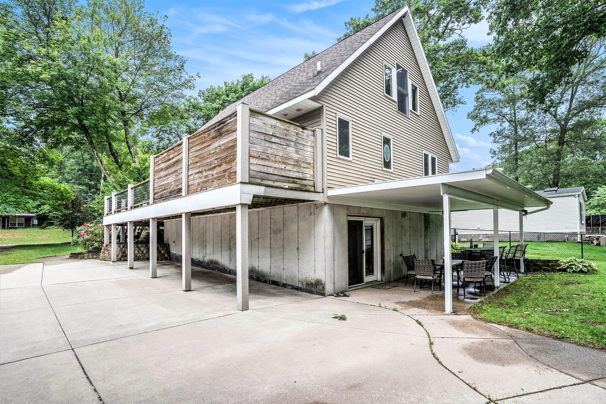 410 N Spencer Road Property Photo 31