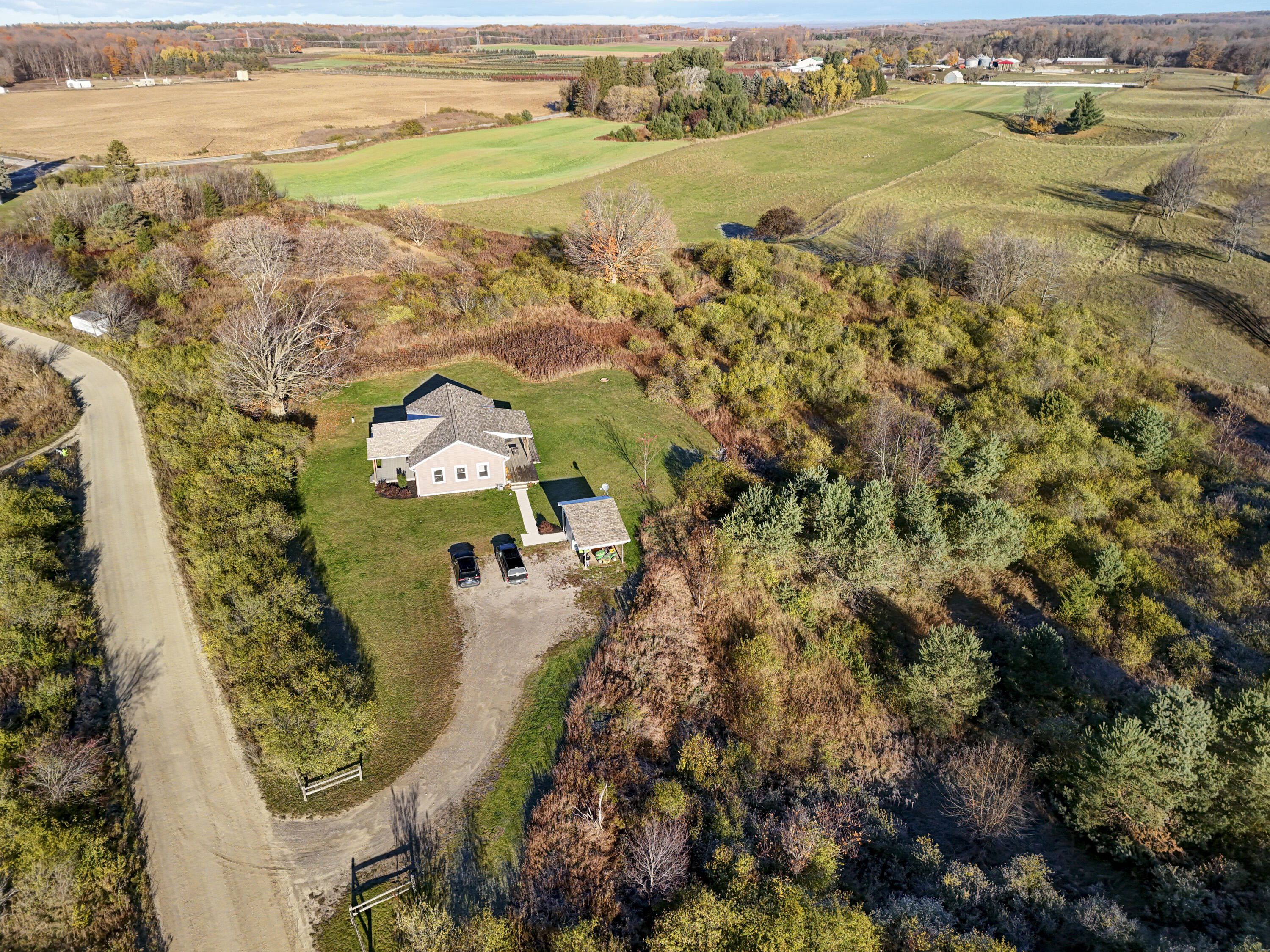 6830 Lost Resort Drive Property Photo 8